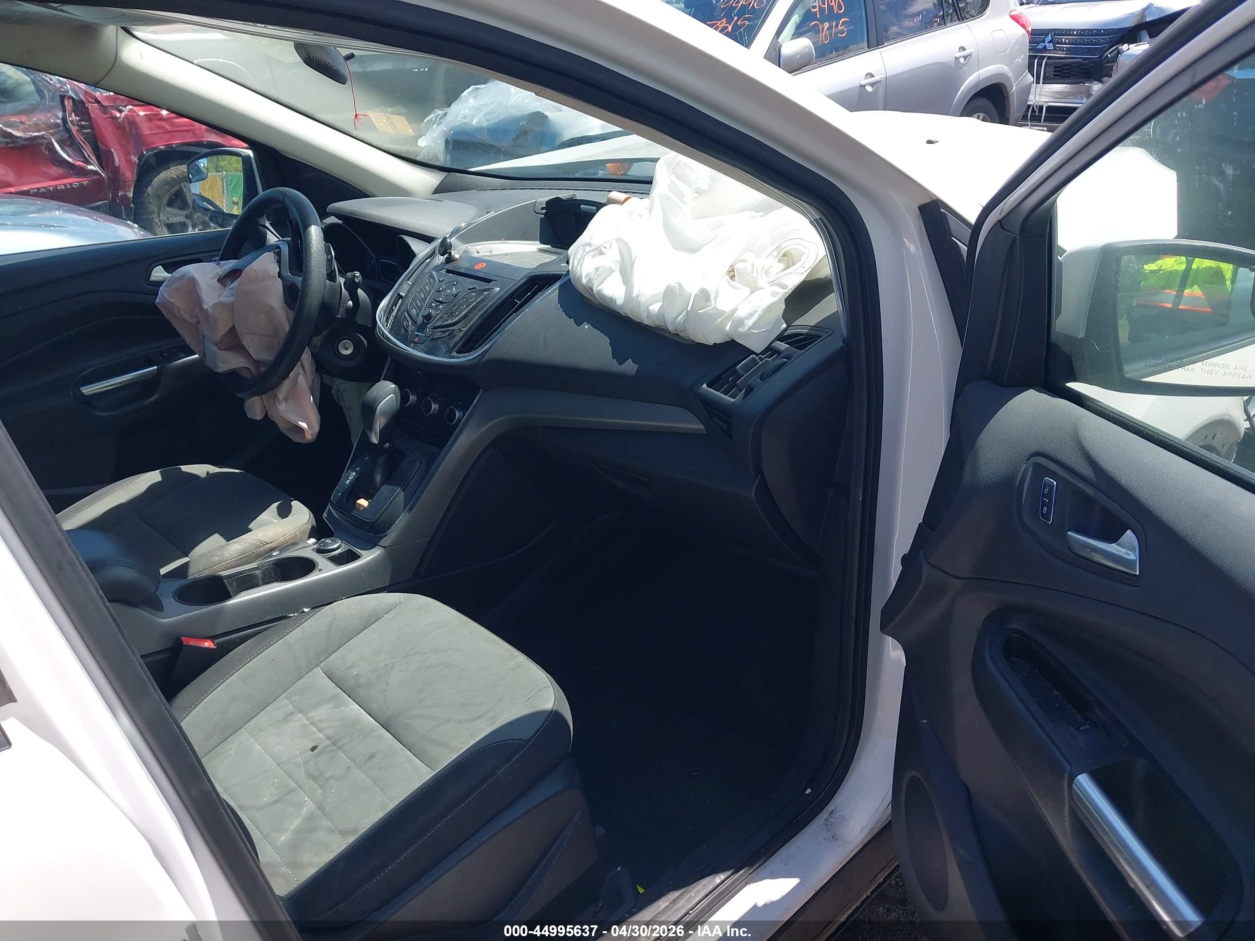 FORD ESCAPE image 5