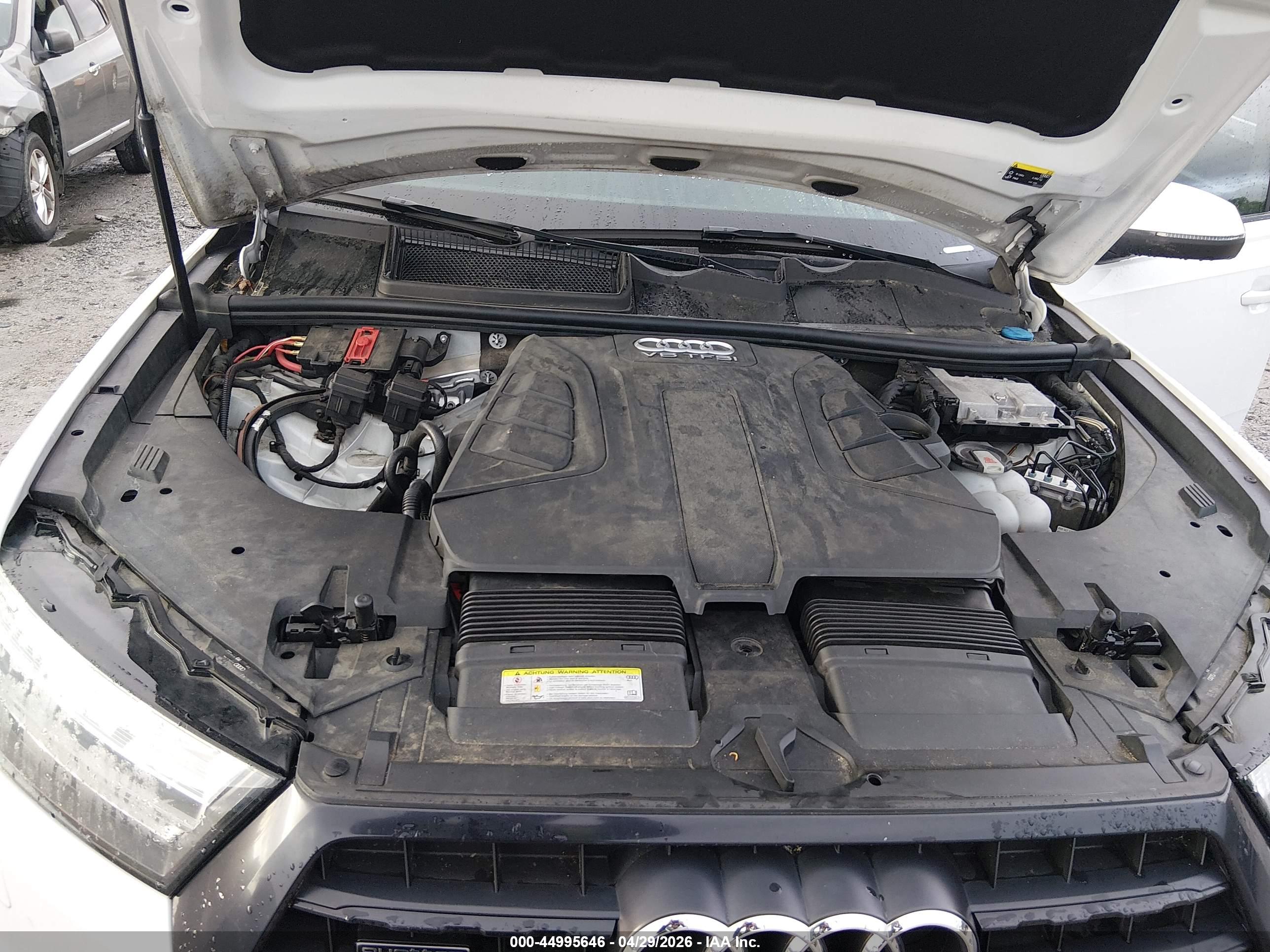 AUDI Q7 image 10