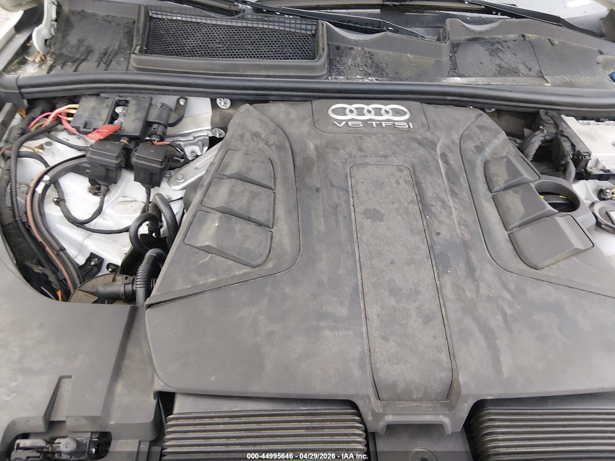 AUDI Q7 image 6