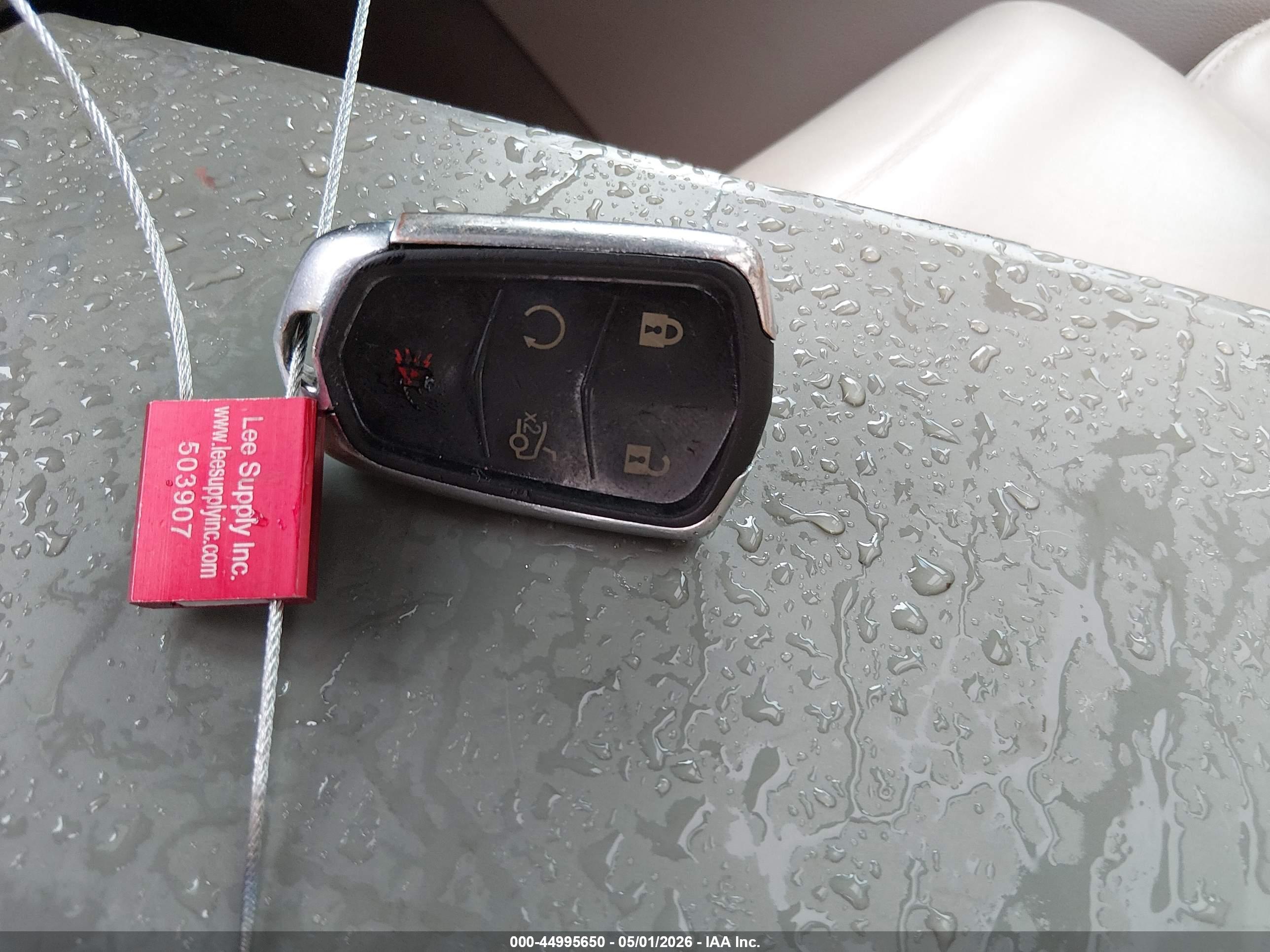 CADILLAC XTS image 11