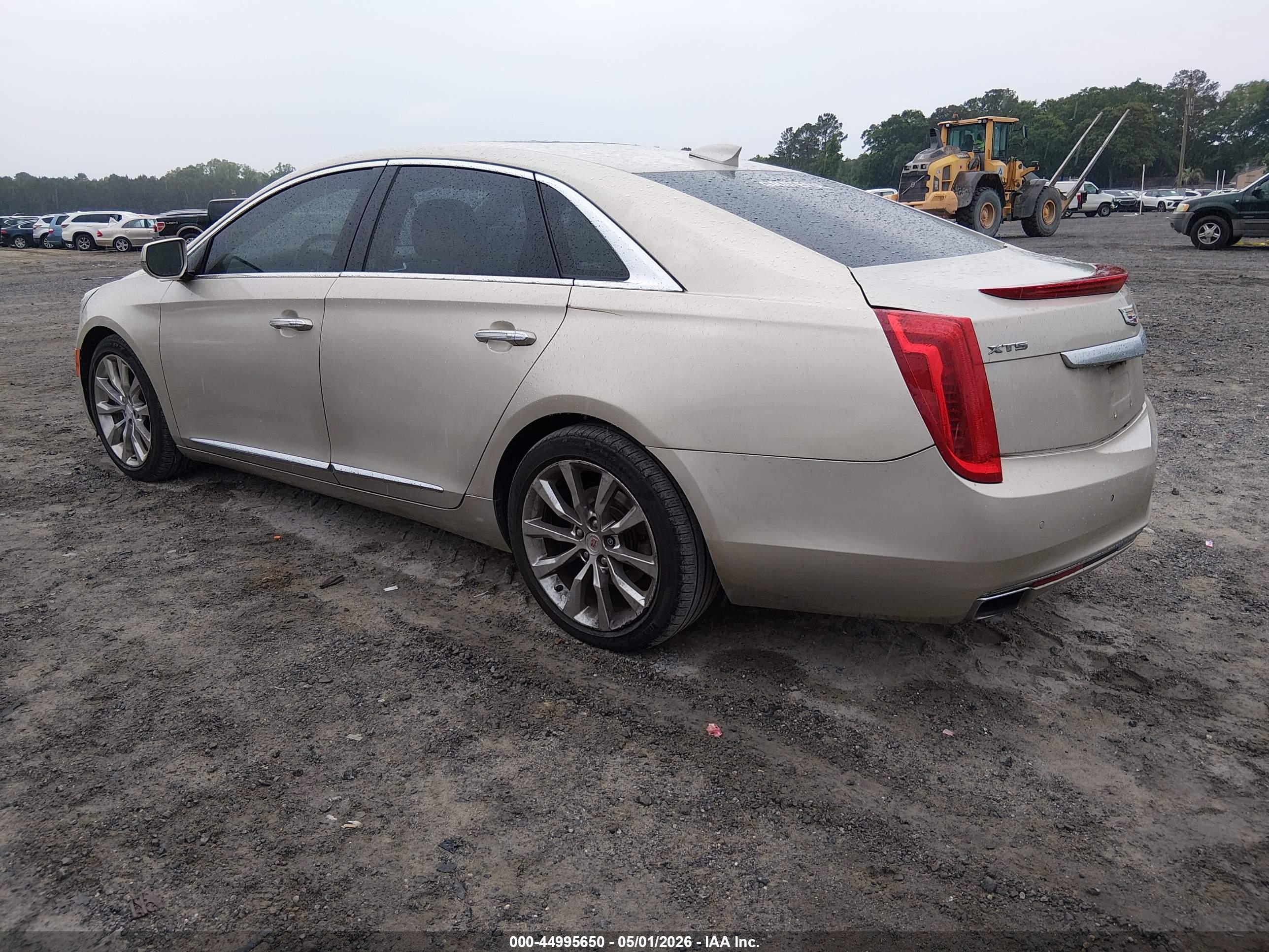 CADILLAC XTS image 3