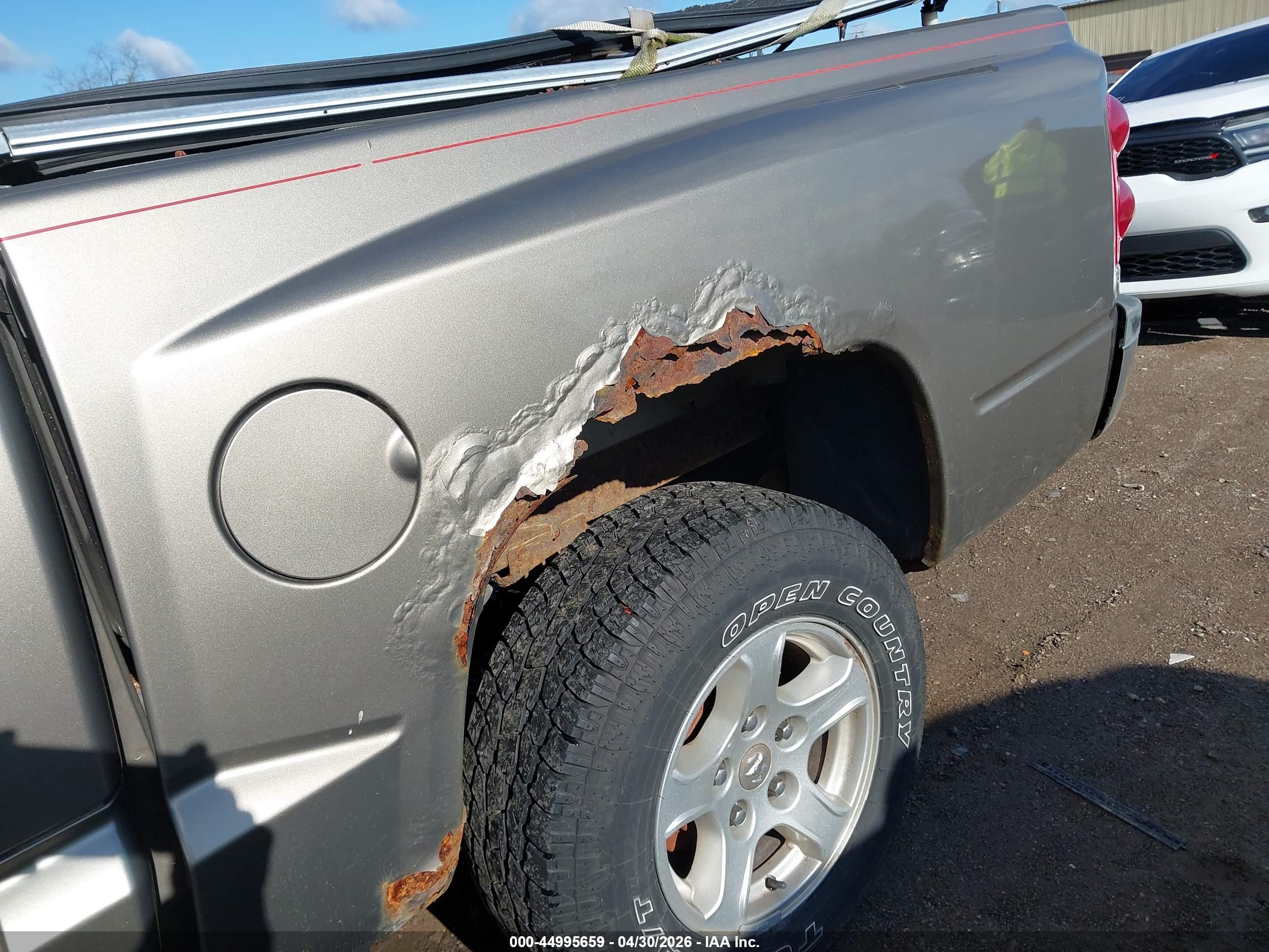 DODGE DAKOTA image 6