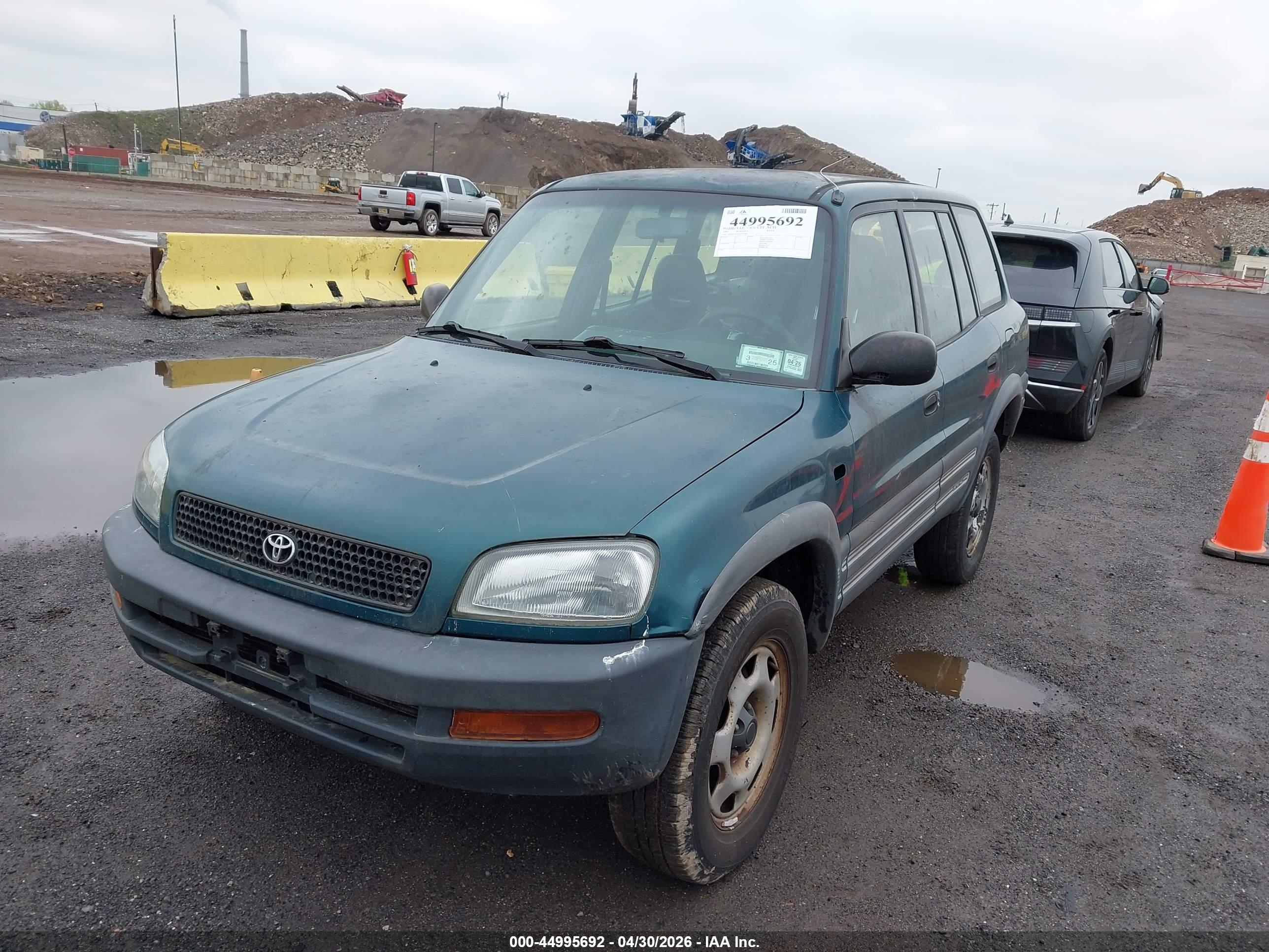 TOYOTA RAV4 image 6