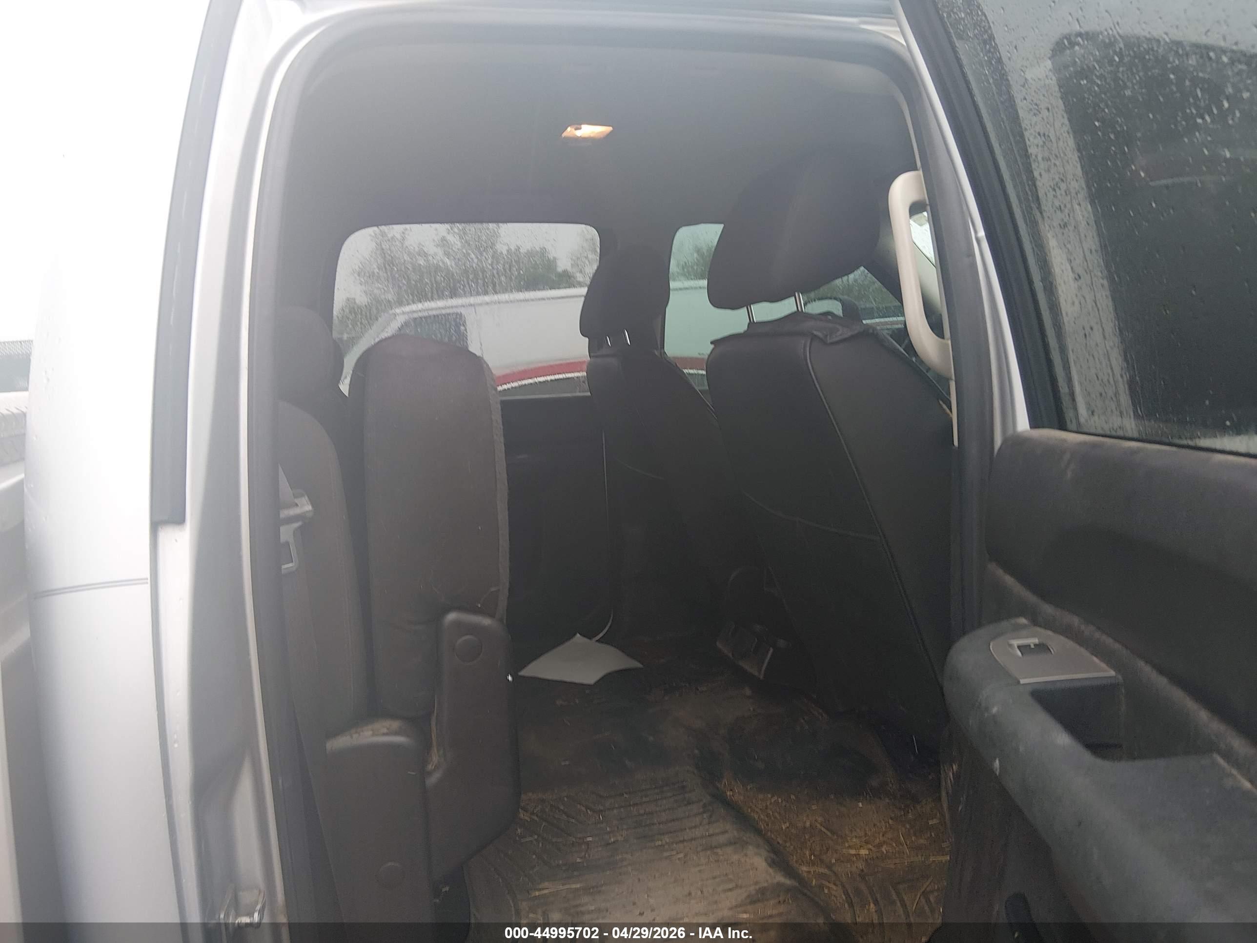 GMC SIERRA image 8