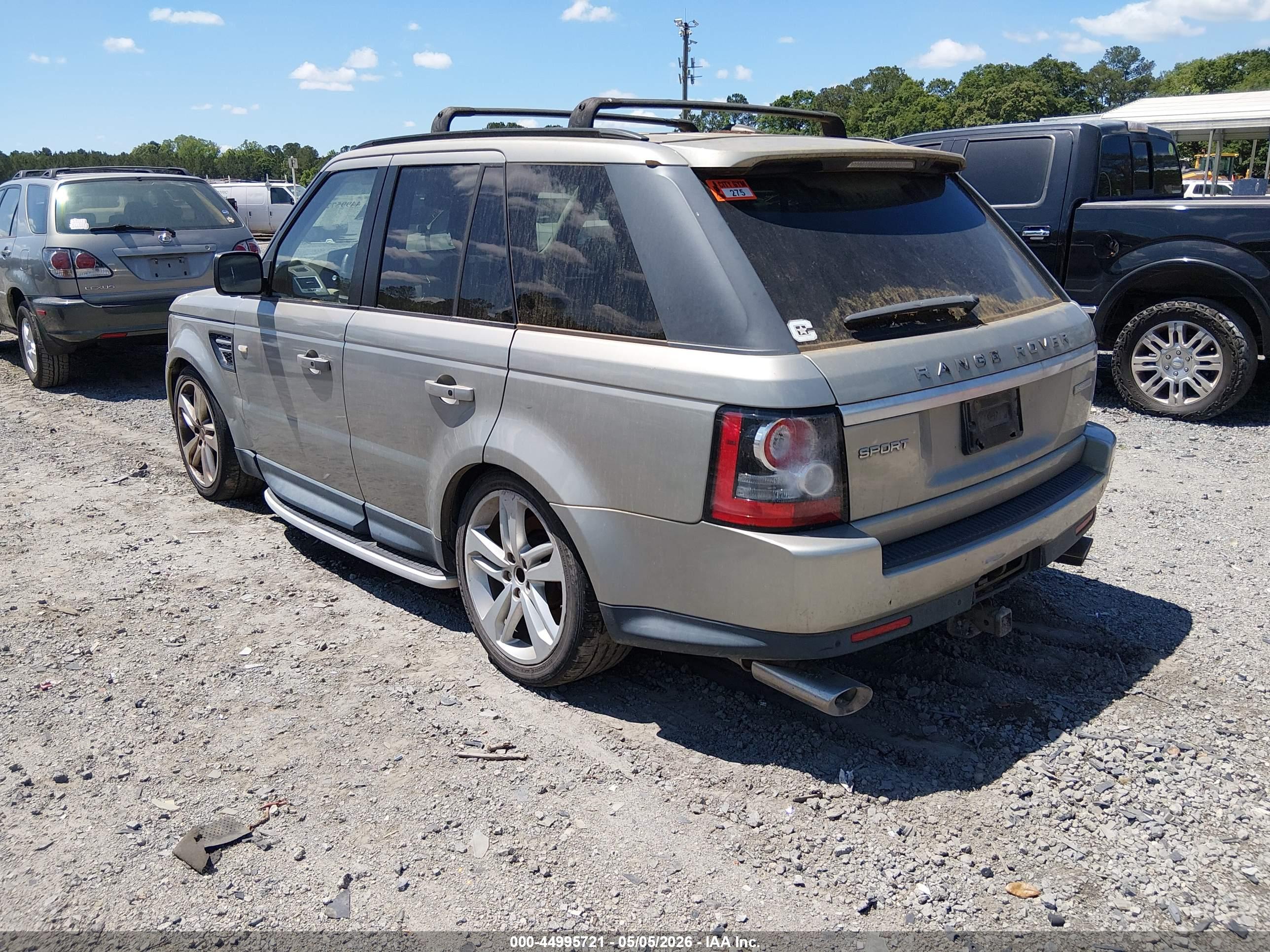 LAND ROVER image 3