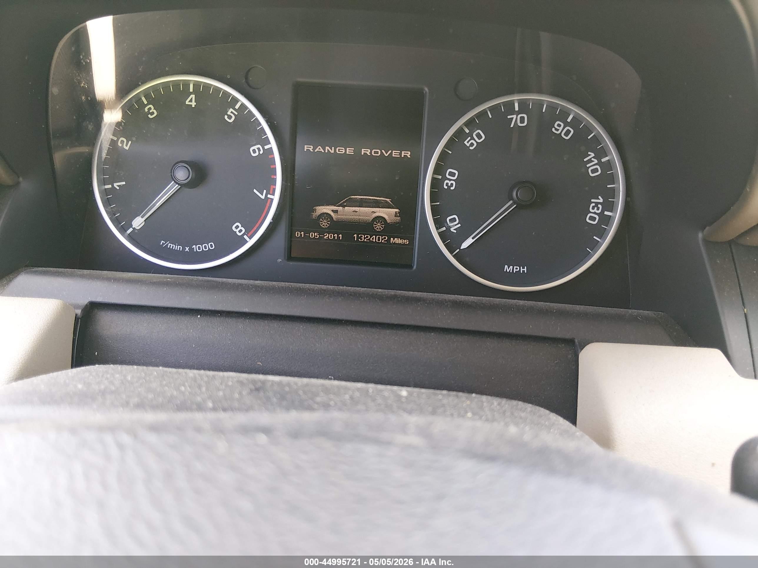 LAND ROVER image 7