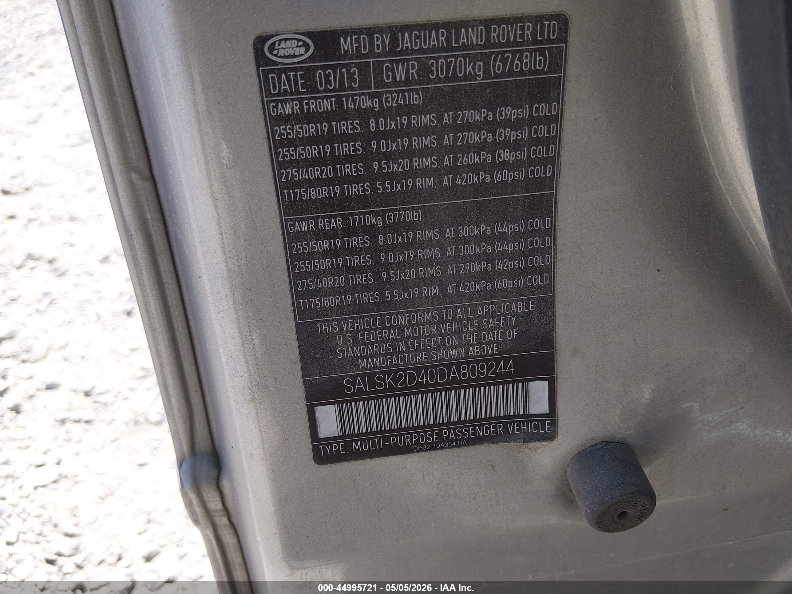 LAND ROVER image 9