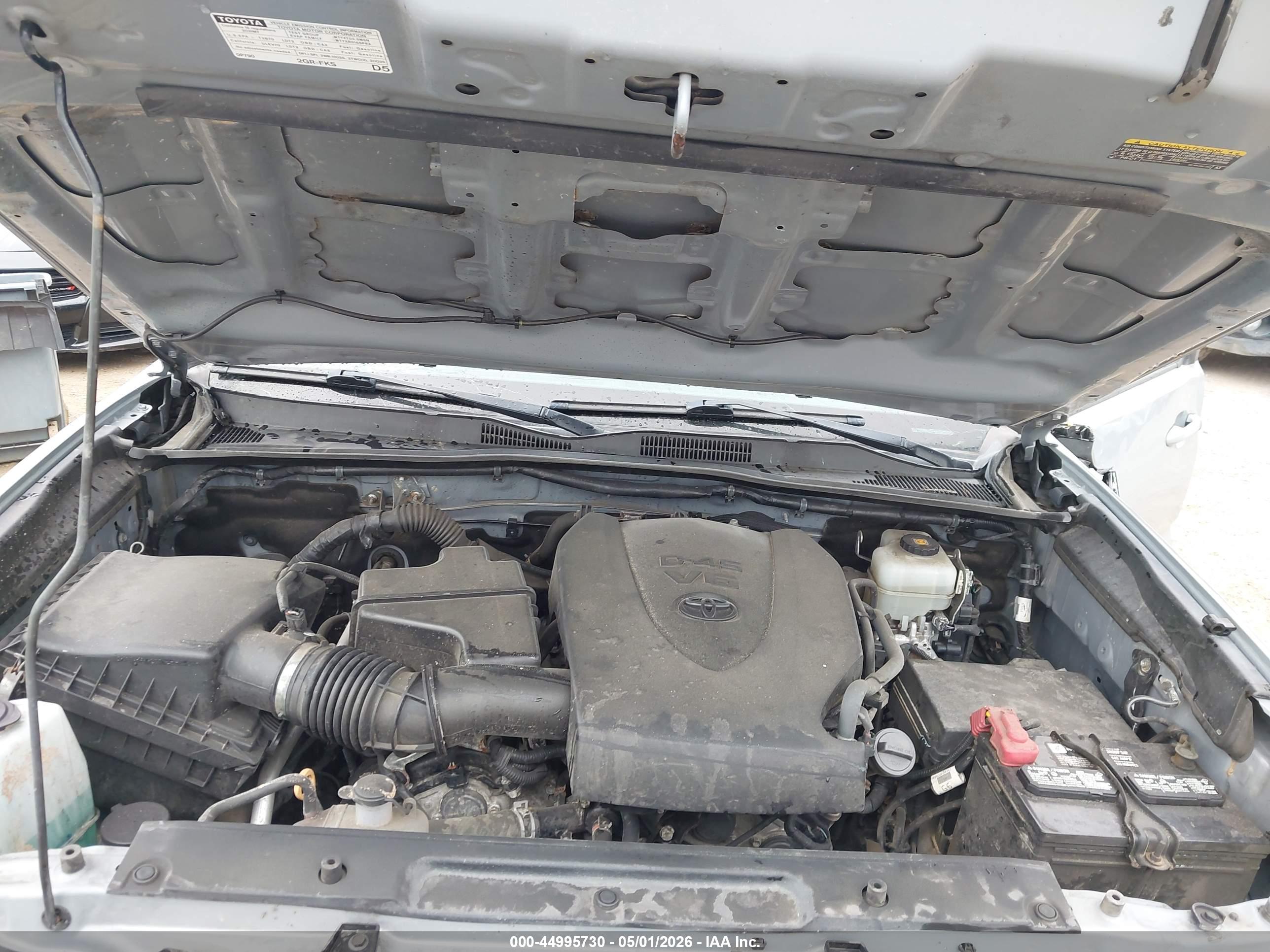 TOYOTA TACOMA image 10