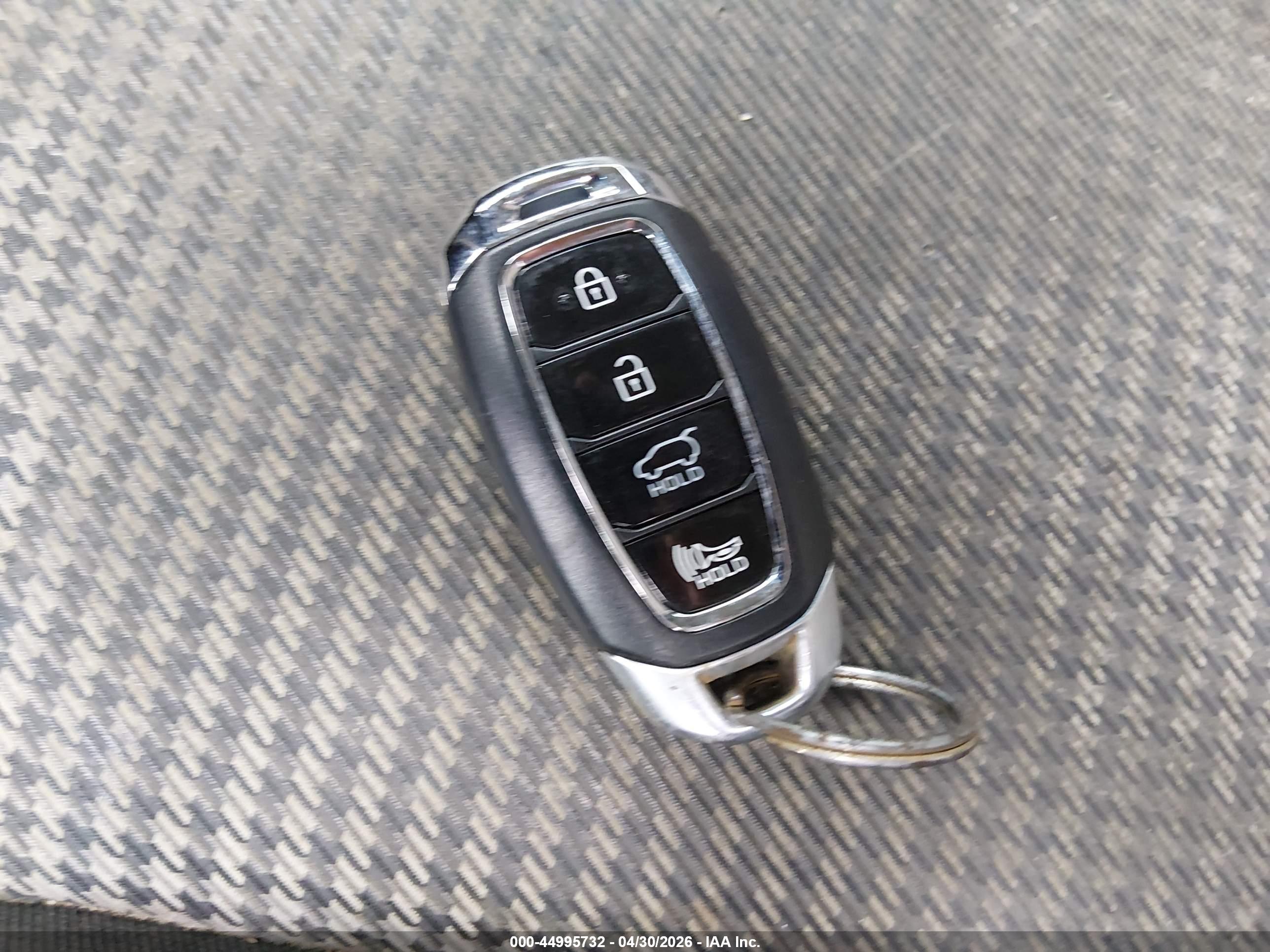 HYUNDAI KONA image 11
