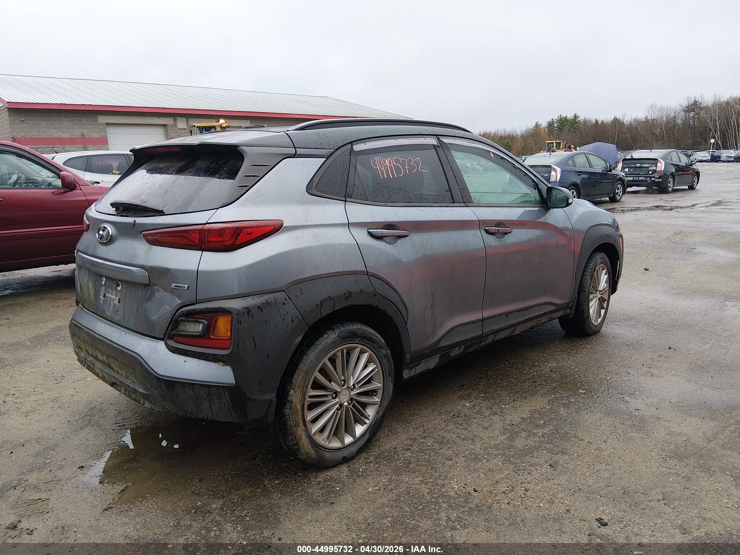 HYUNDAI KONA image 4