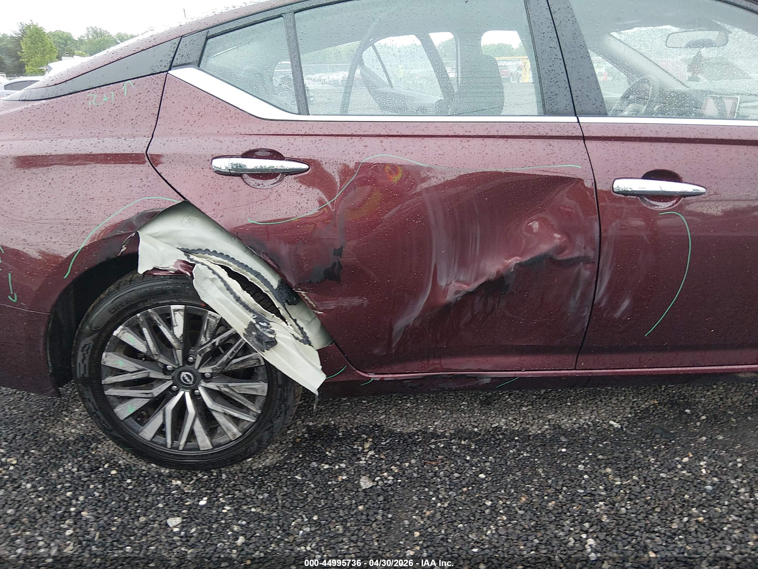 NISSAN ALTIMA image 6