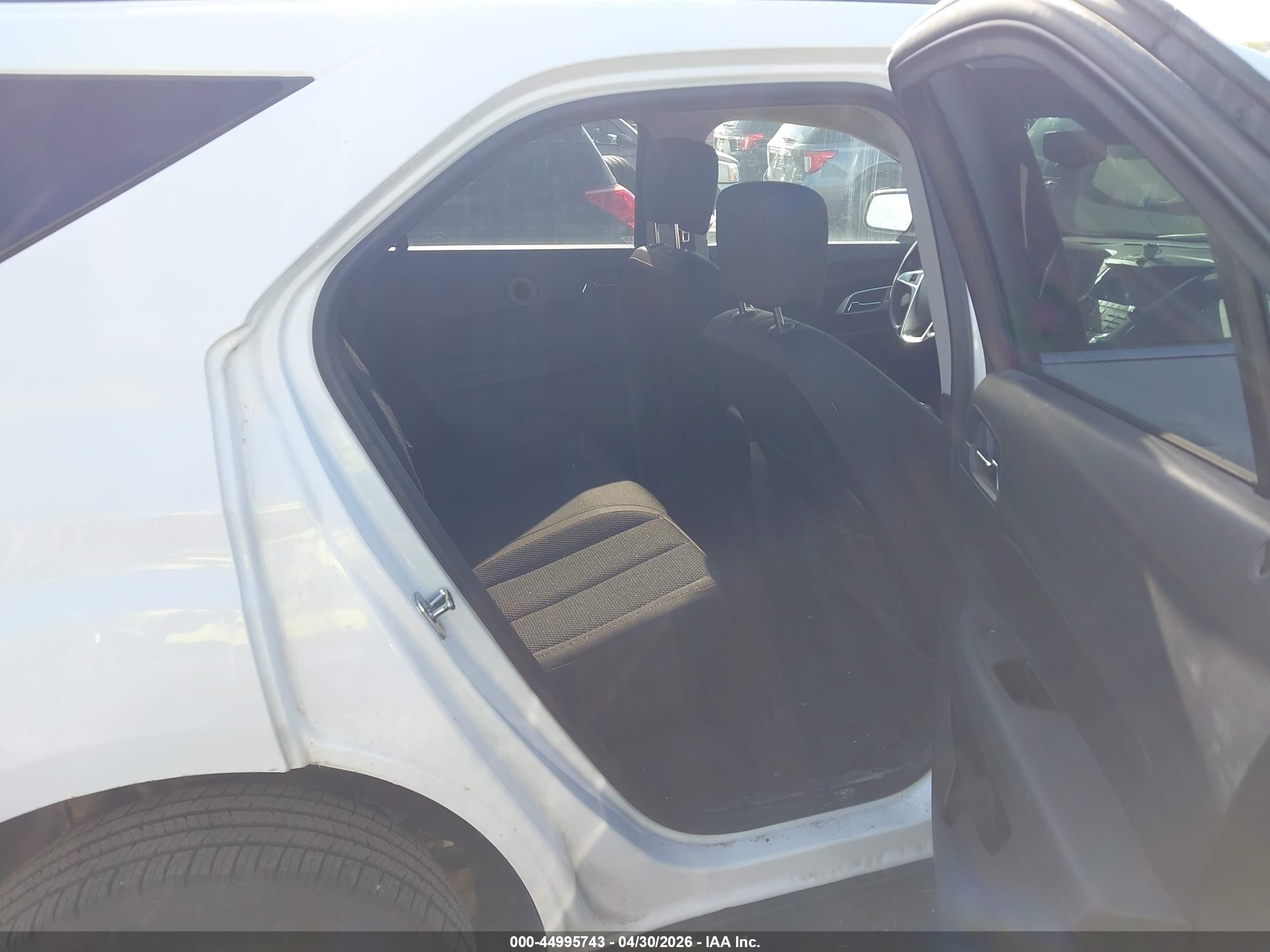 CHEVROLET EQUINOX image 8