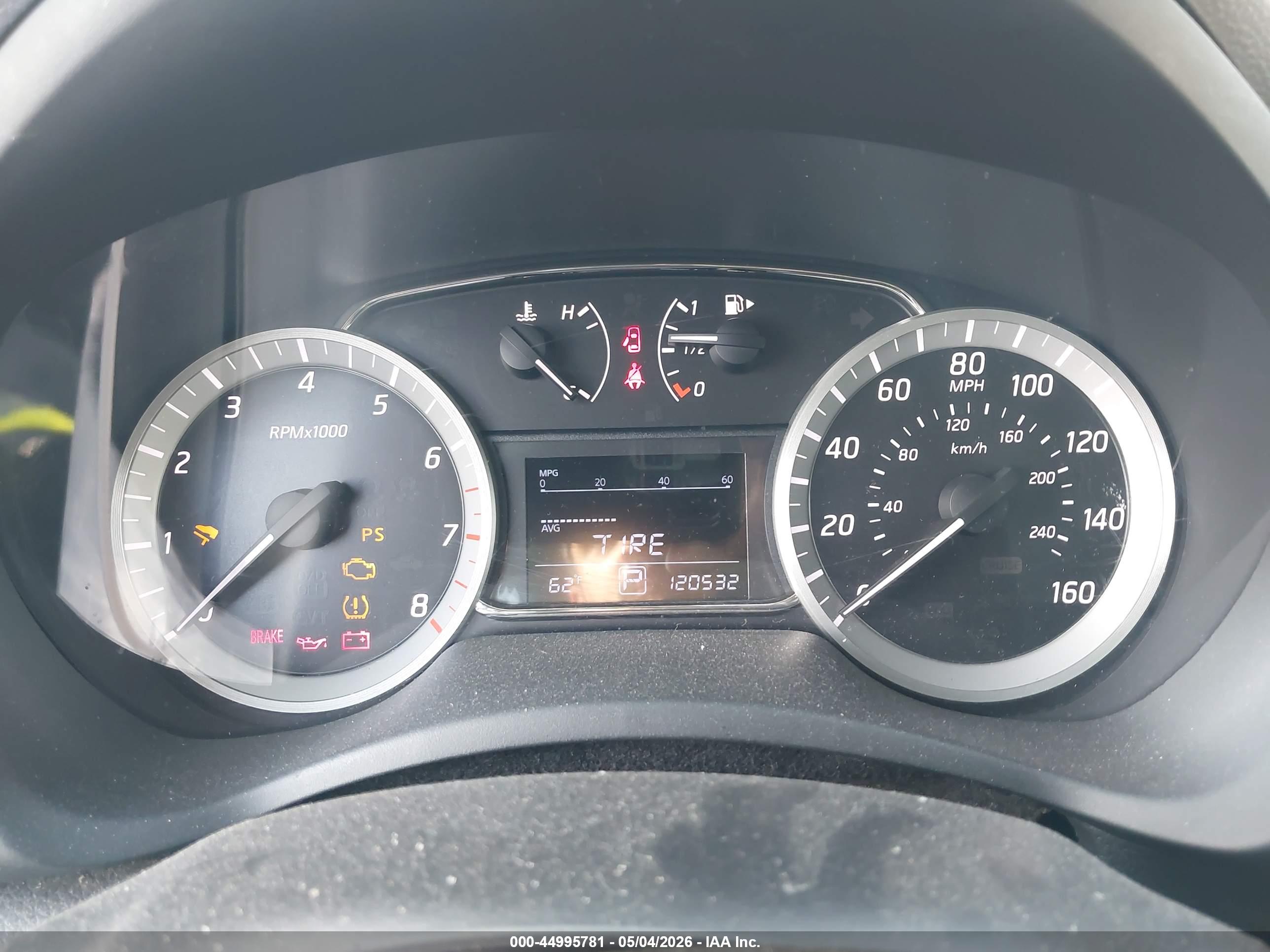 NISSAN SENTRA image 7