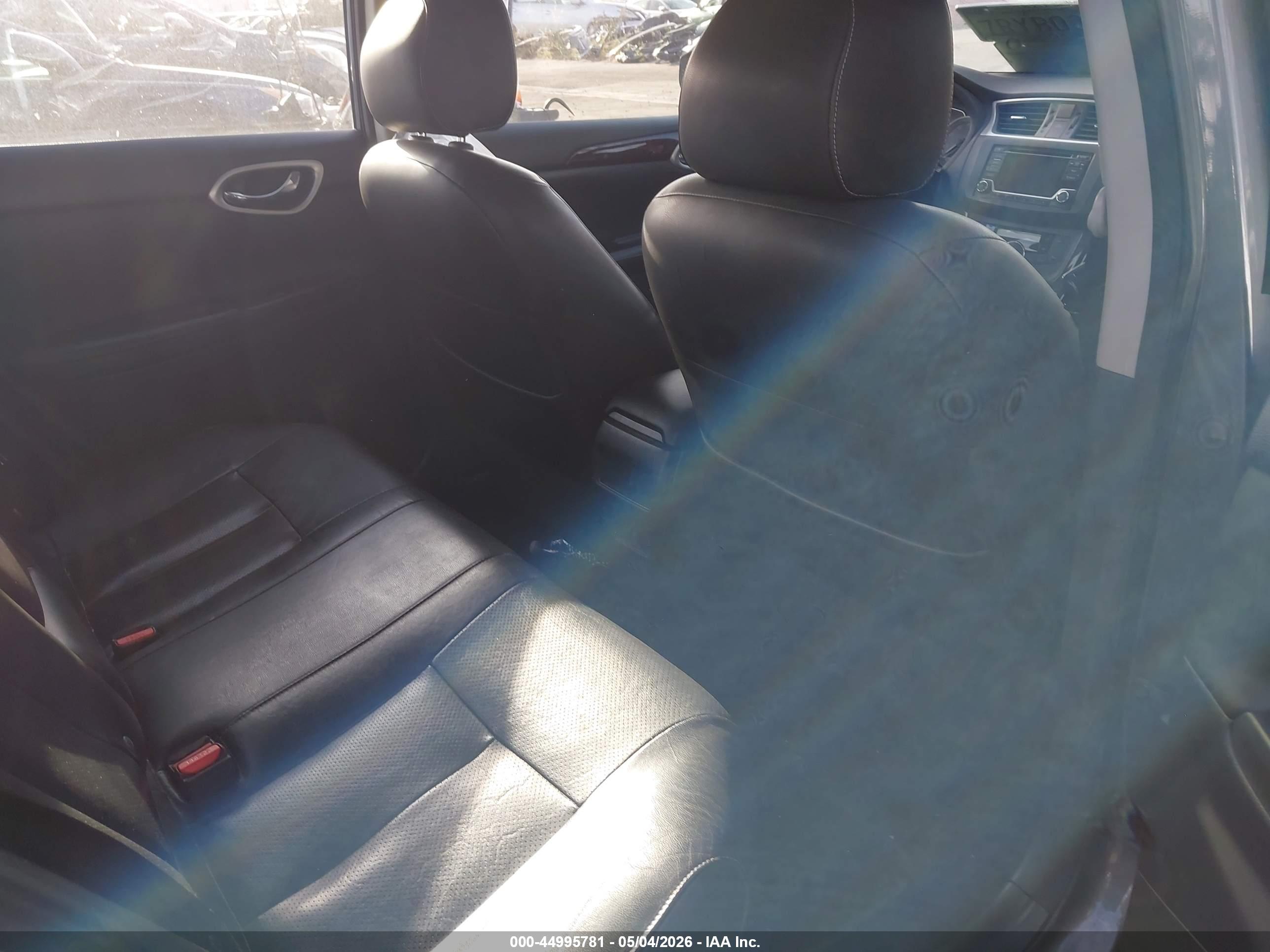NISSAN SENTRA image 8