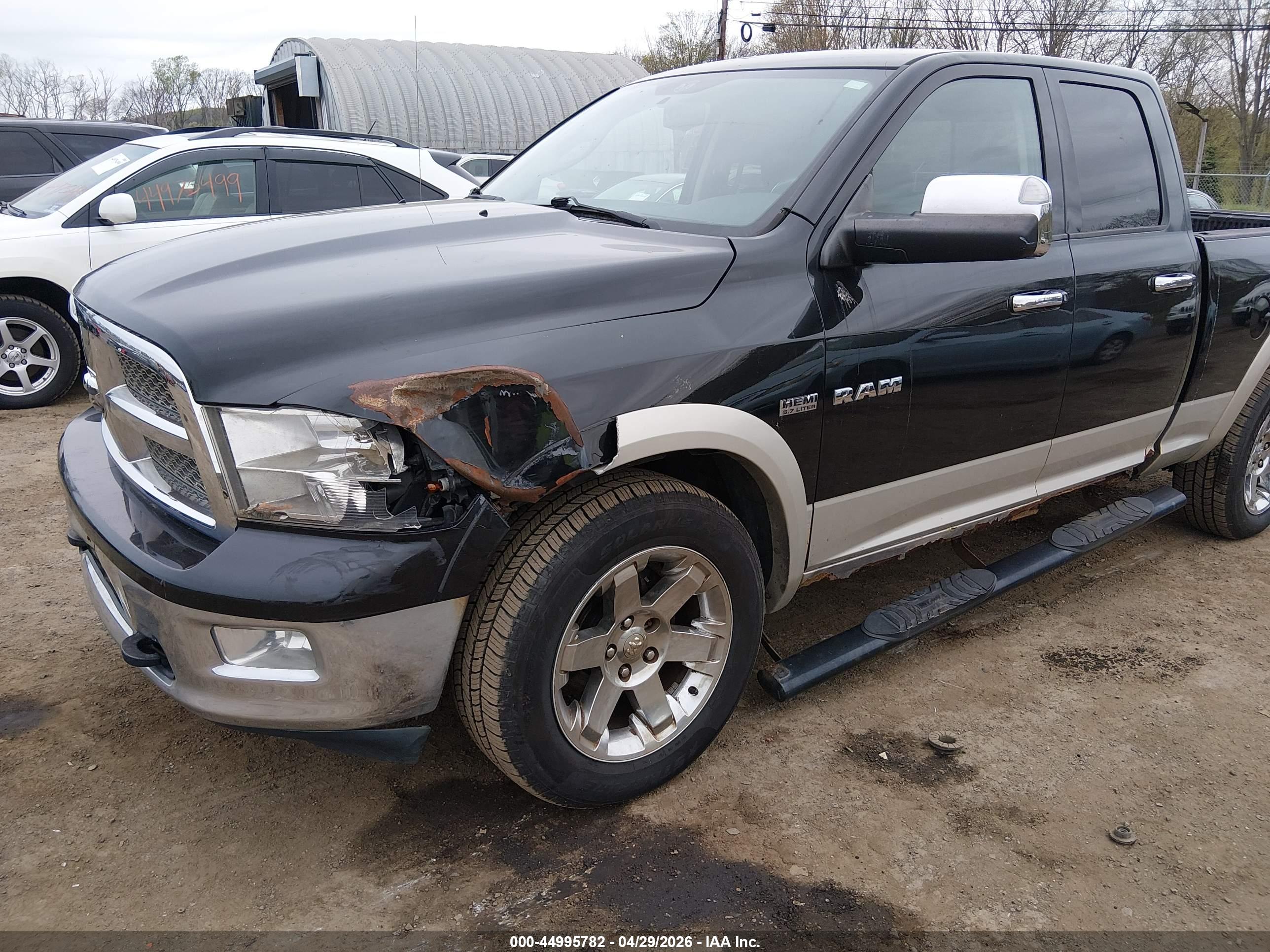 DODGE RAM image 6