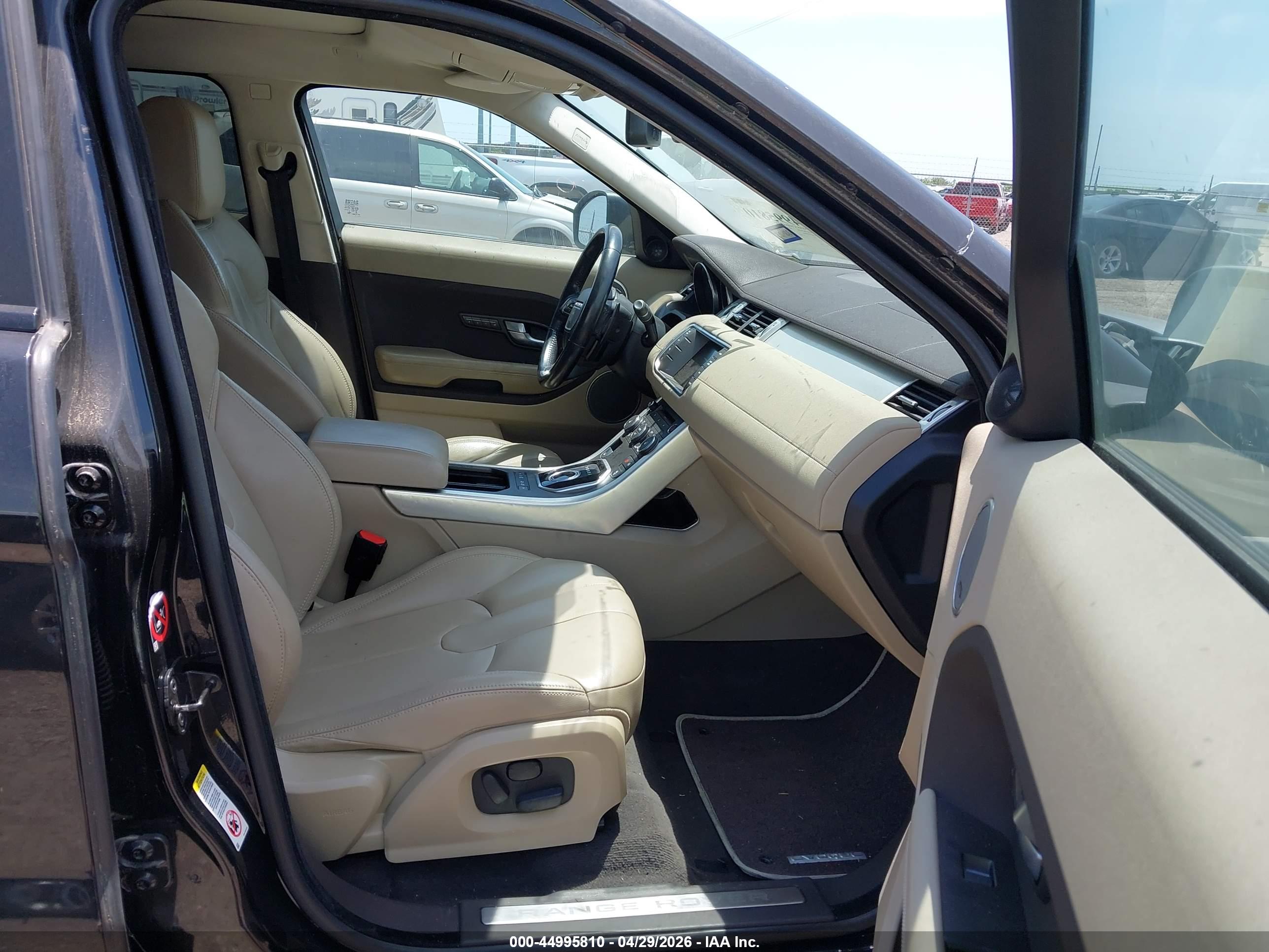 LAND ROVER image 5