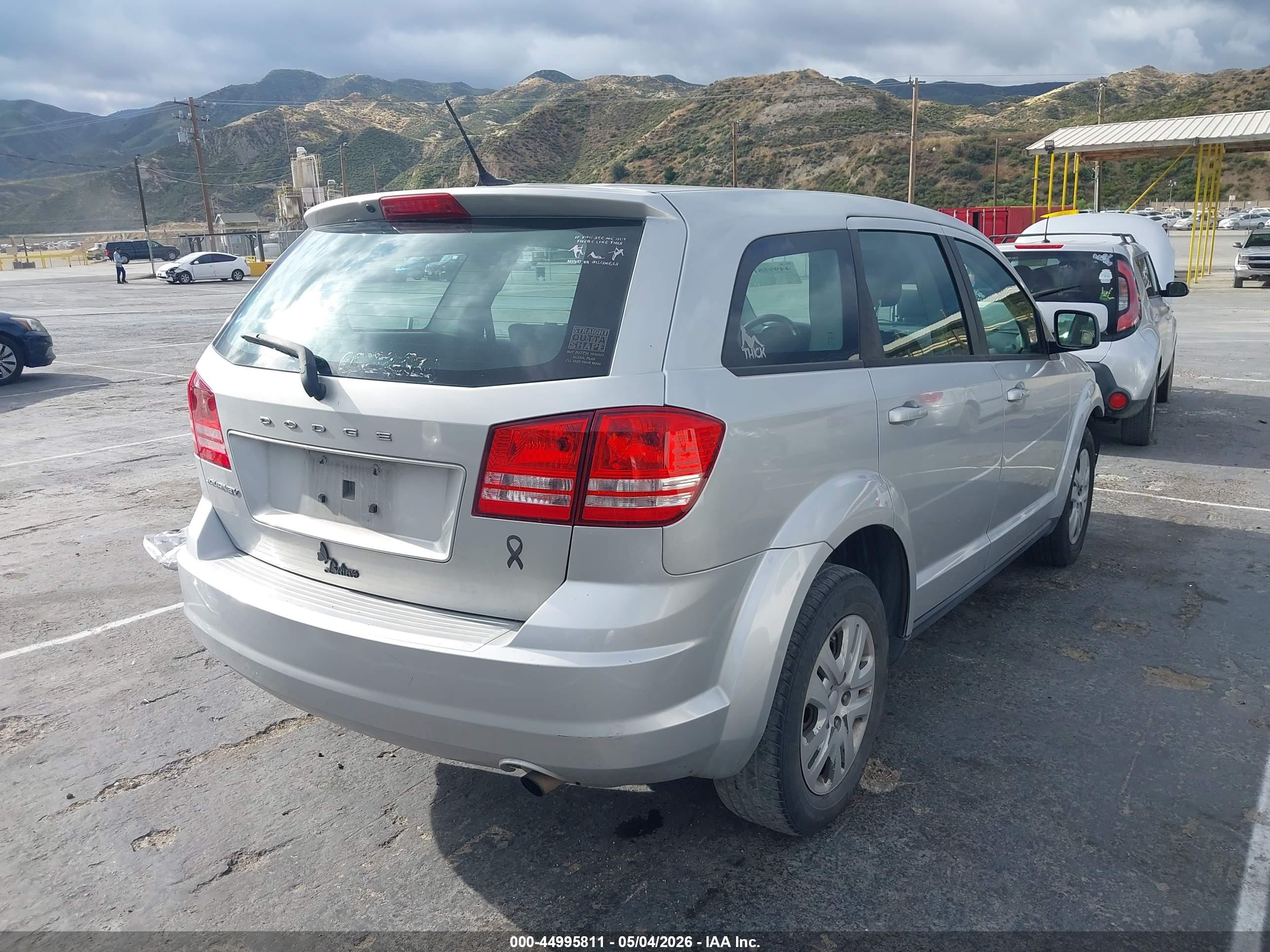DODGE JOURNEY image 4