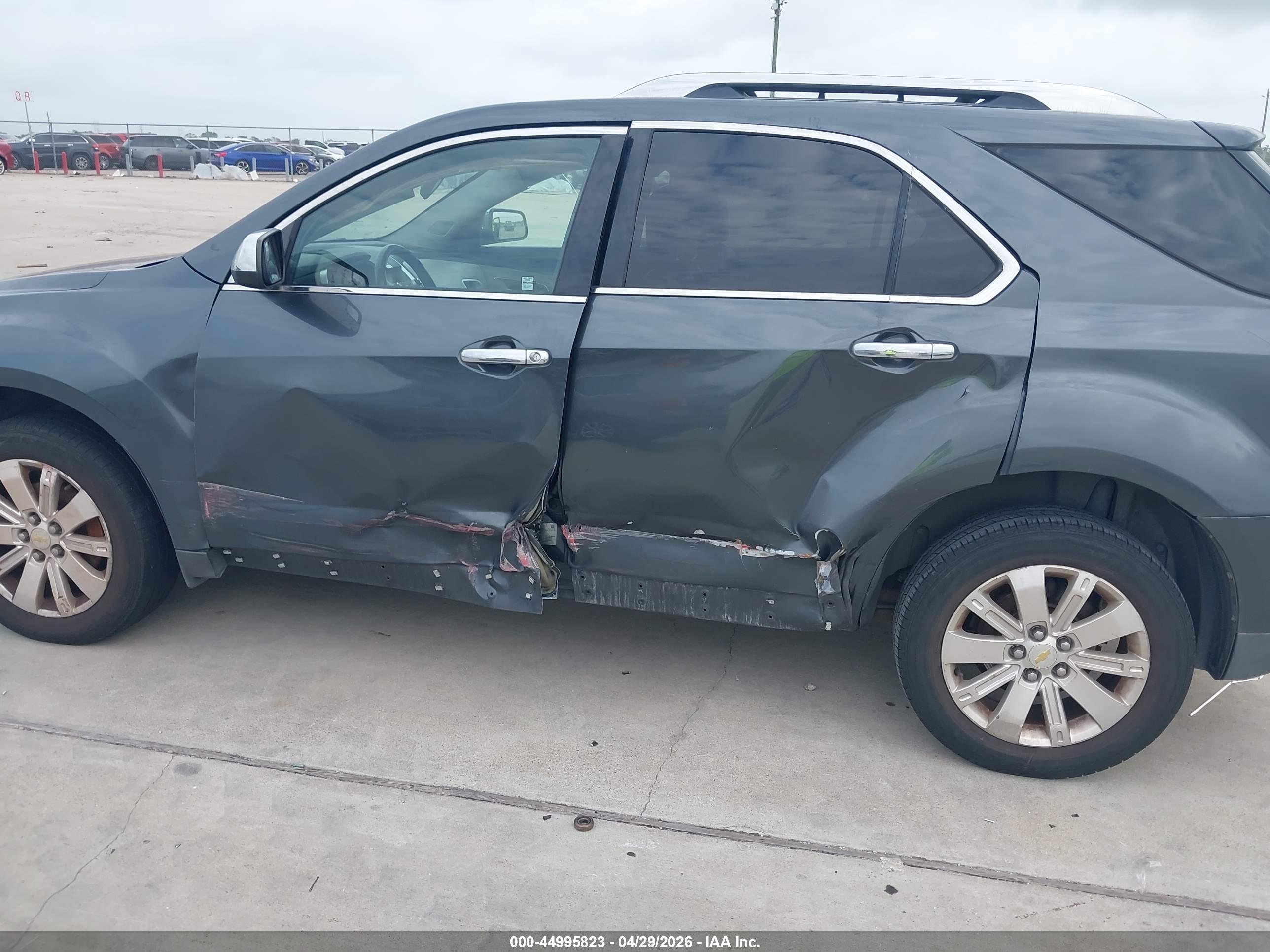 CHEVROLET EQUINOX image 6