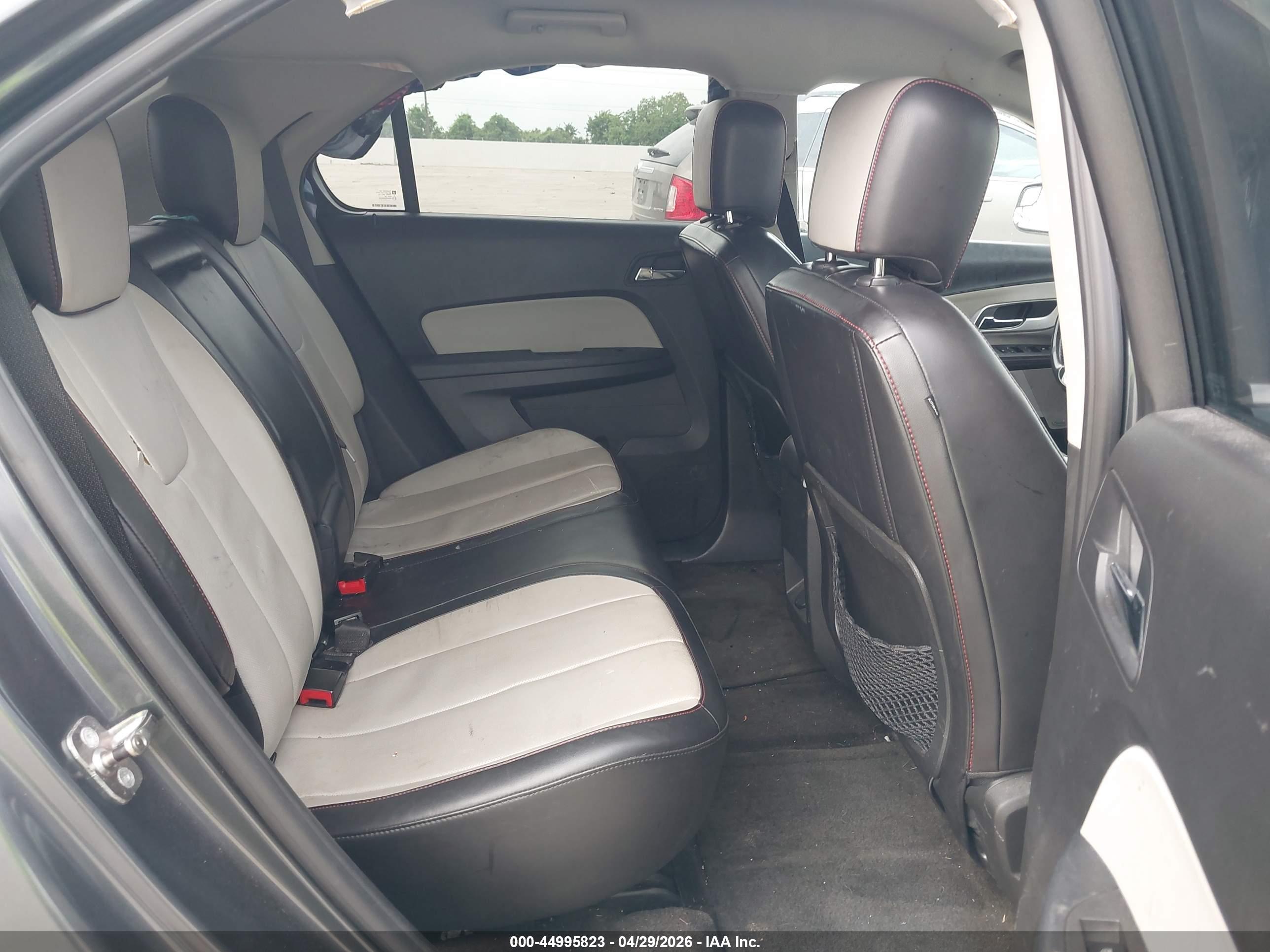 CHEVROLET EQUINOX image 8