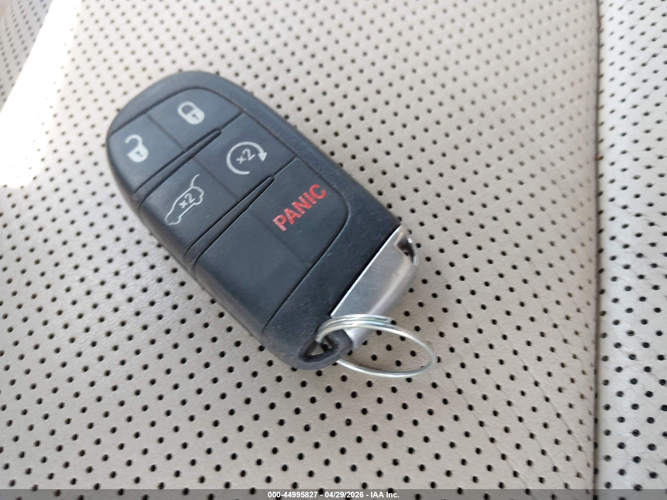 JEEP GRAND image 11
