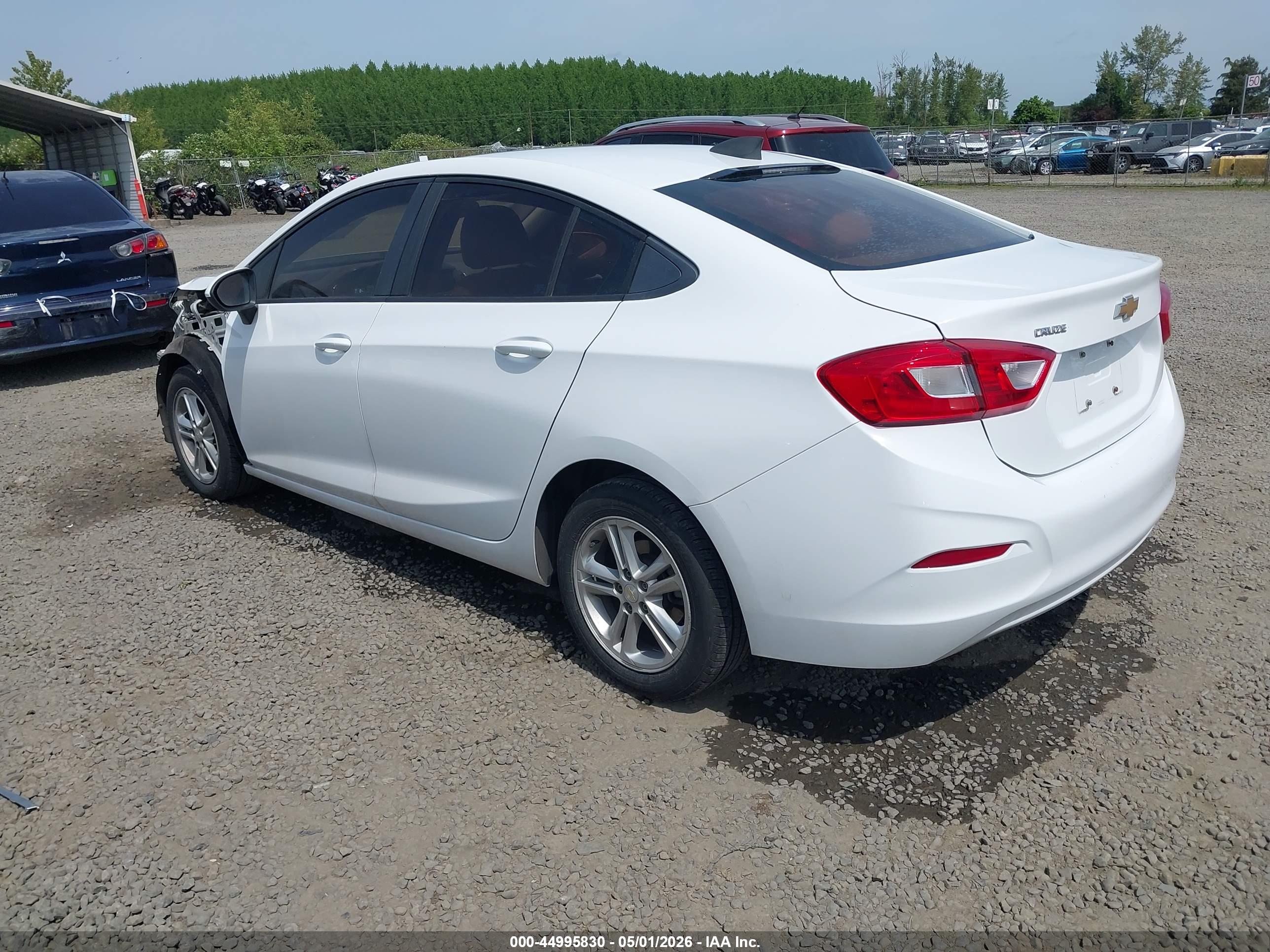 CHEVROLET CRUZE image 3