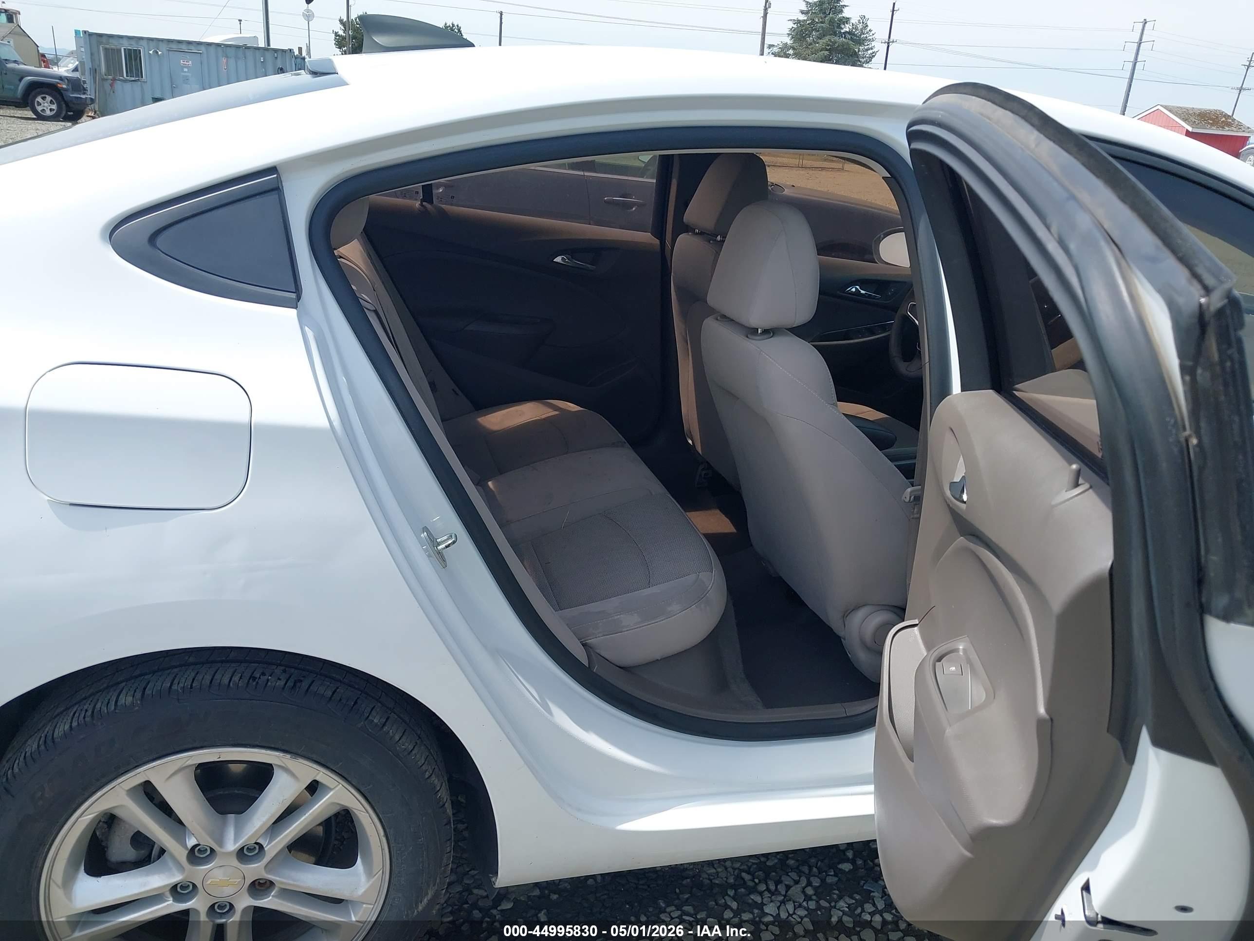 CHEVROLET CRUZE image 8