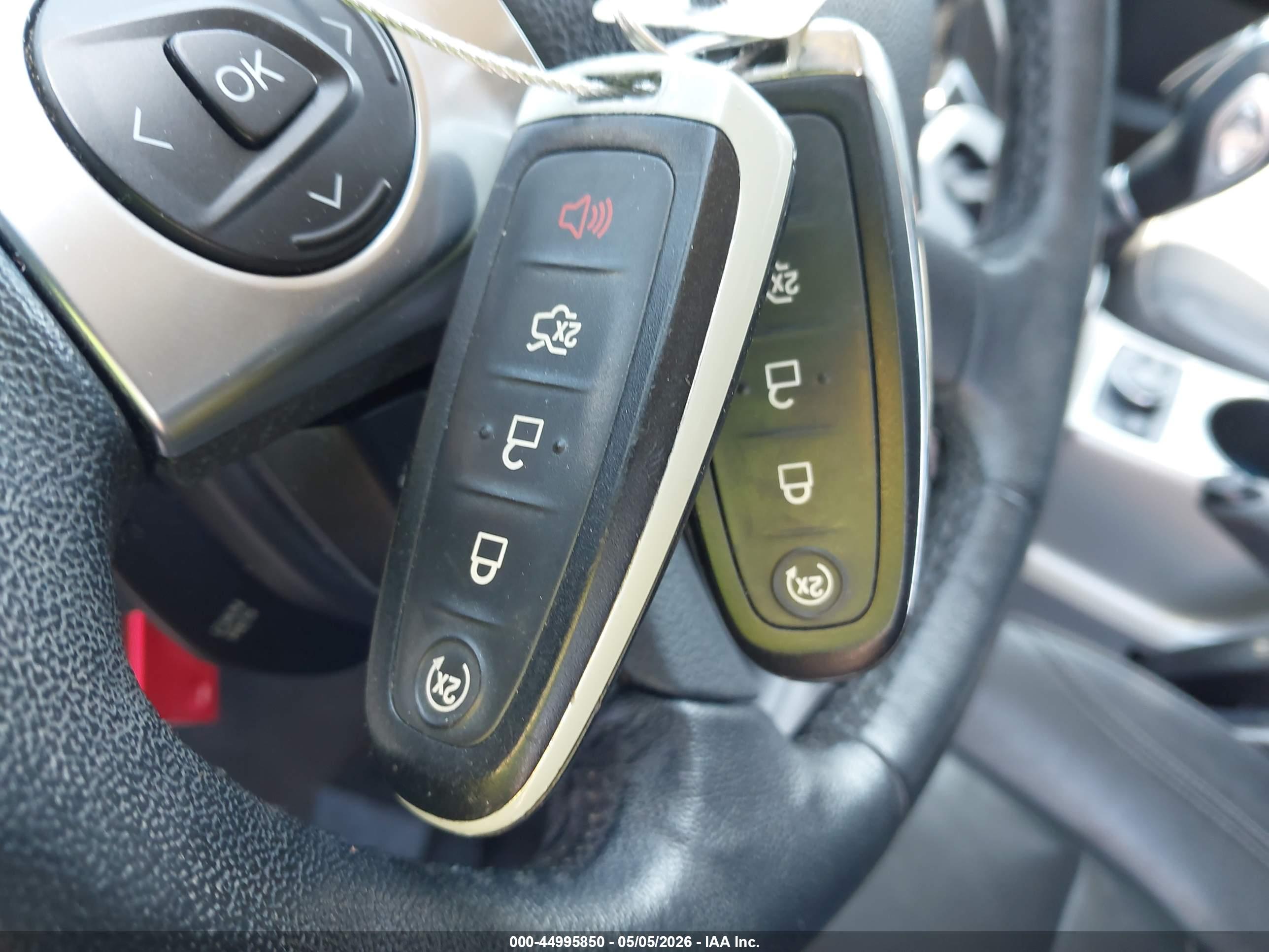 FORD ESCAPE image 11