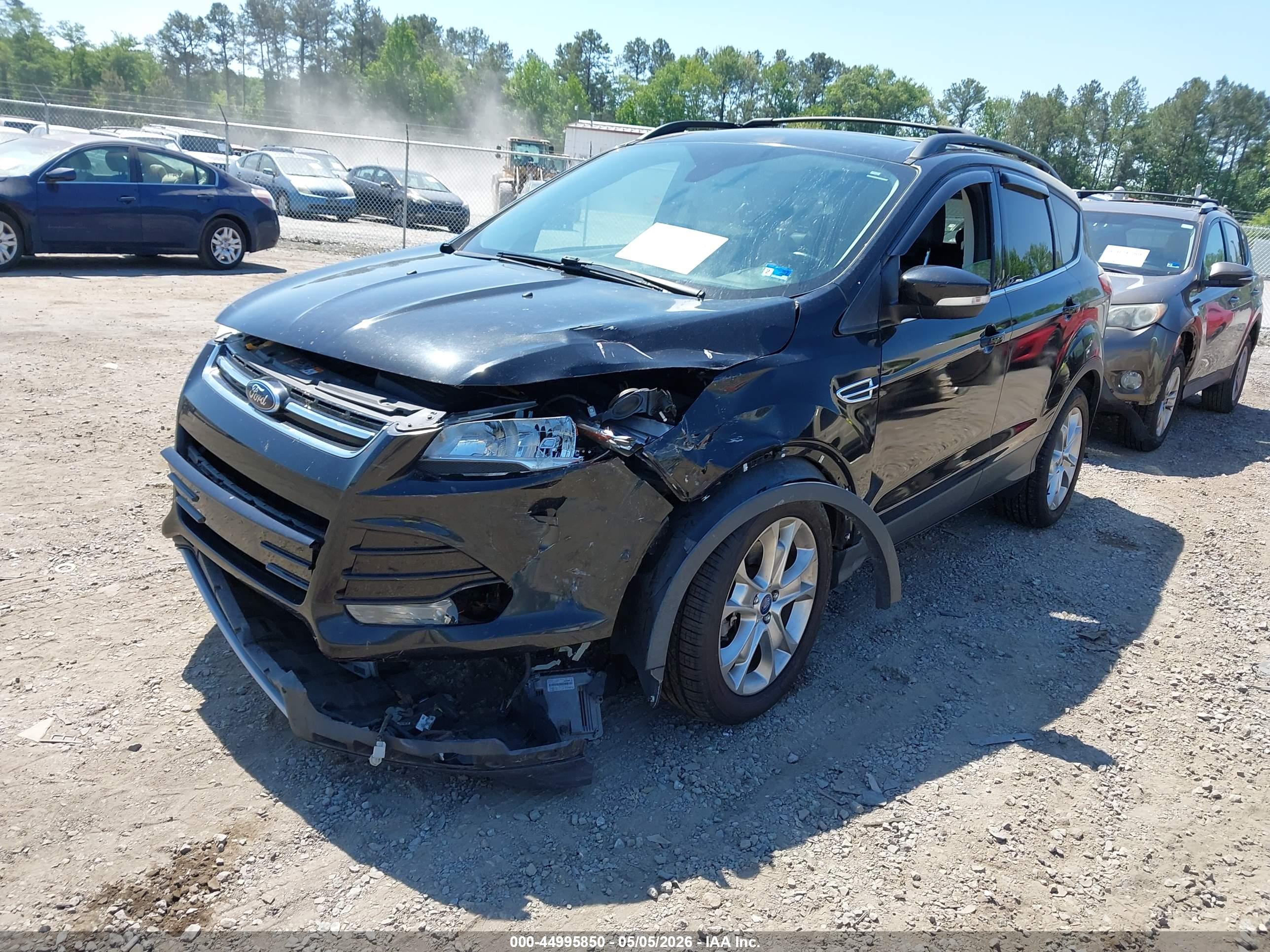 FORD ESCAPE image 2