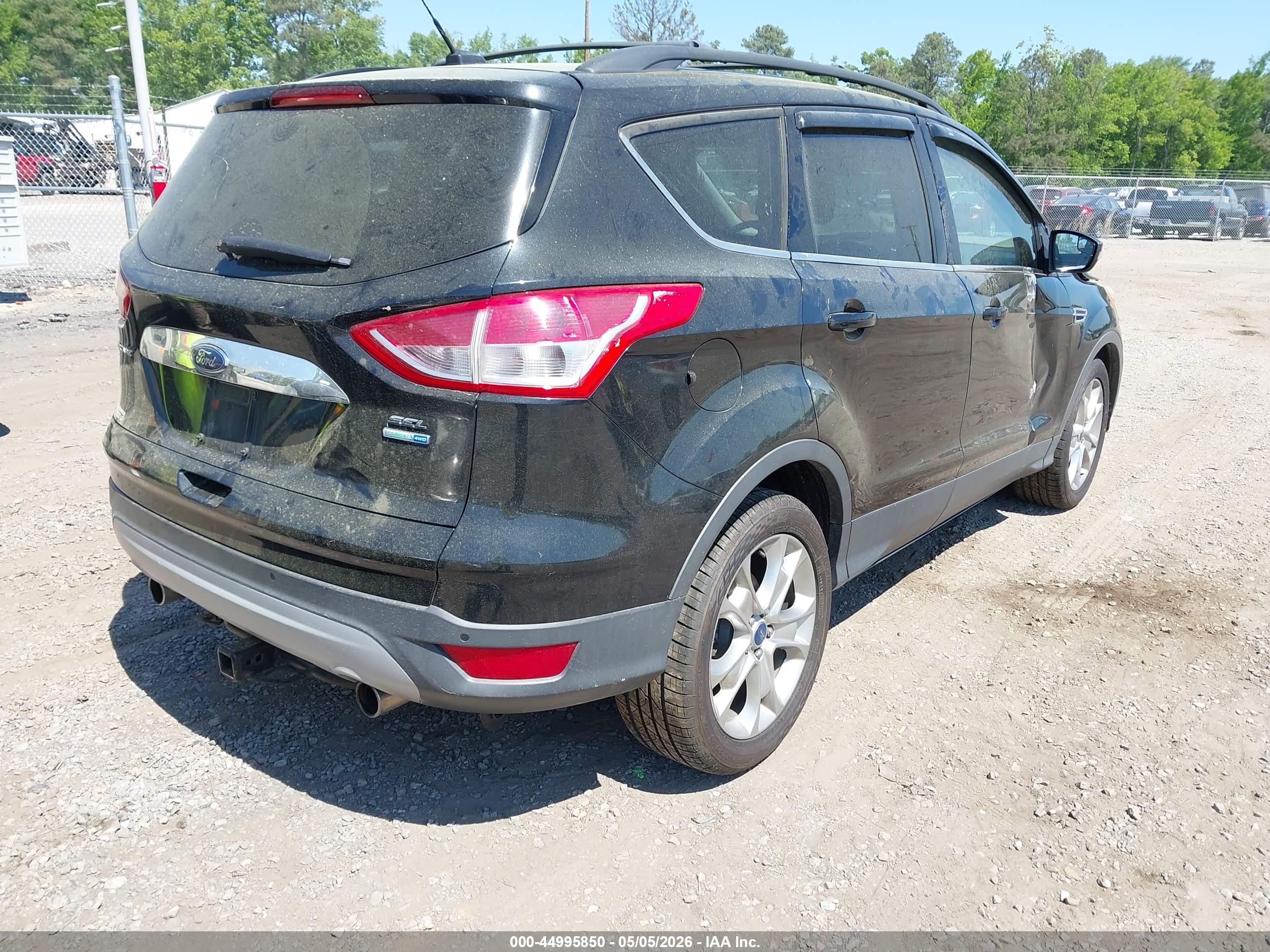 FORD ESCAPE image 4