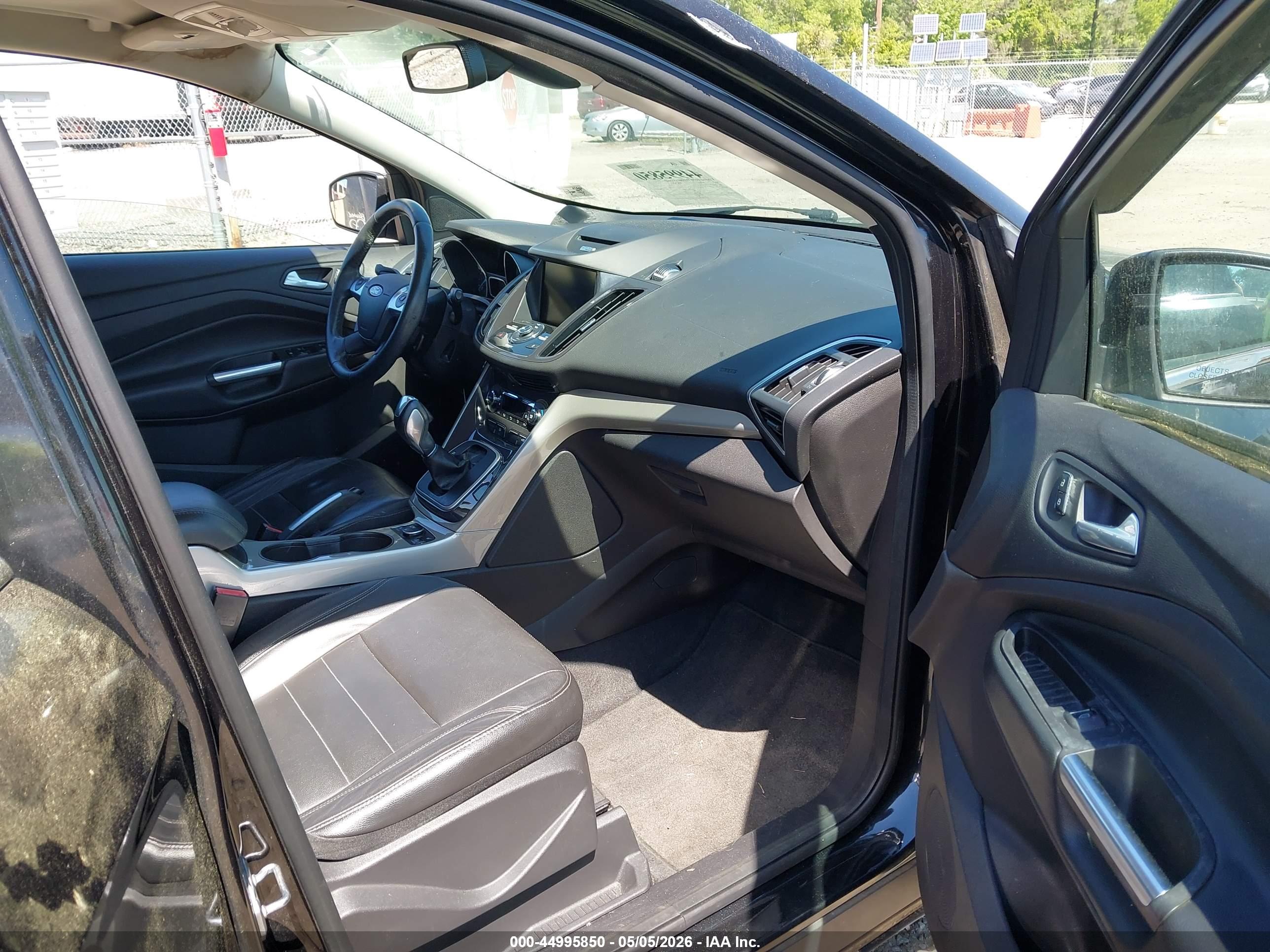 FORD ESCAPE image 5
