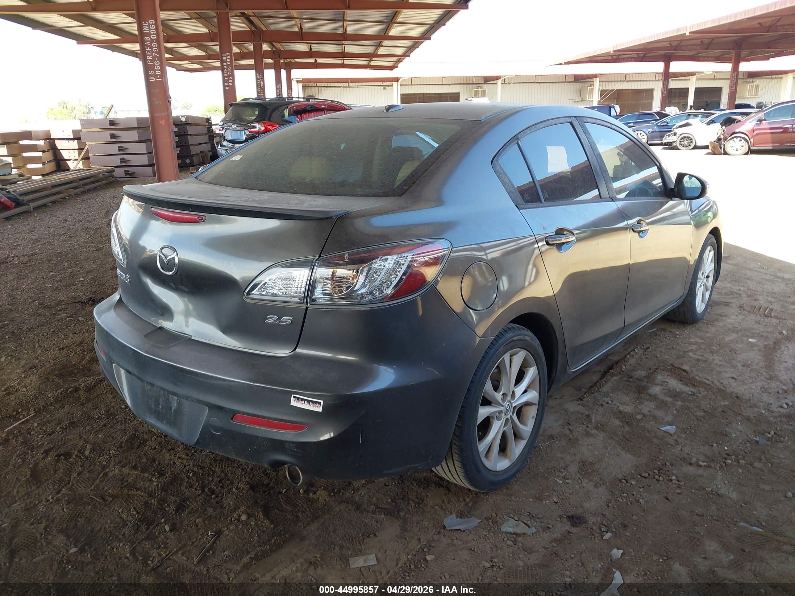 MAZDA MAZDA3 image 4