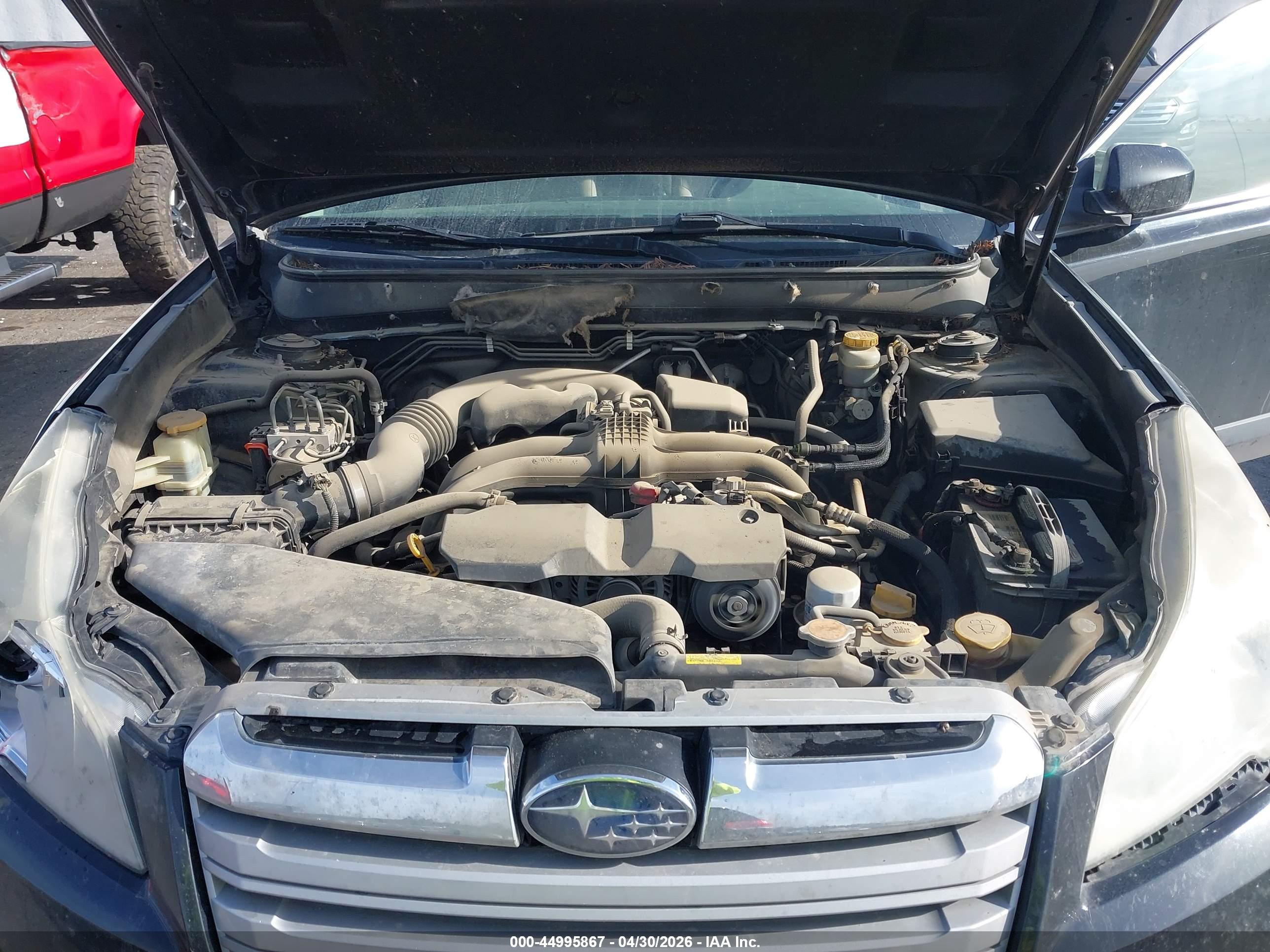 SUBARU OUTBACK image 10