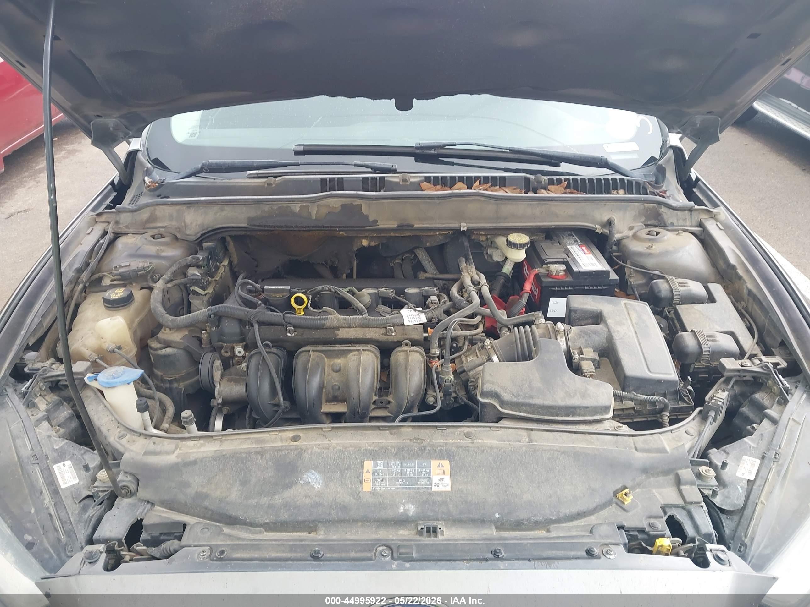 FORD FUSION image 10
