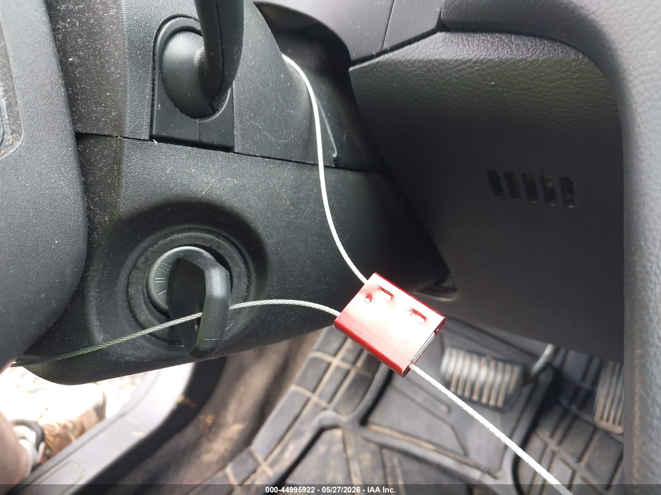 FORD FUSION image 11