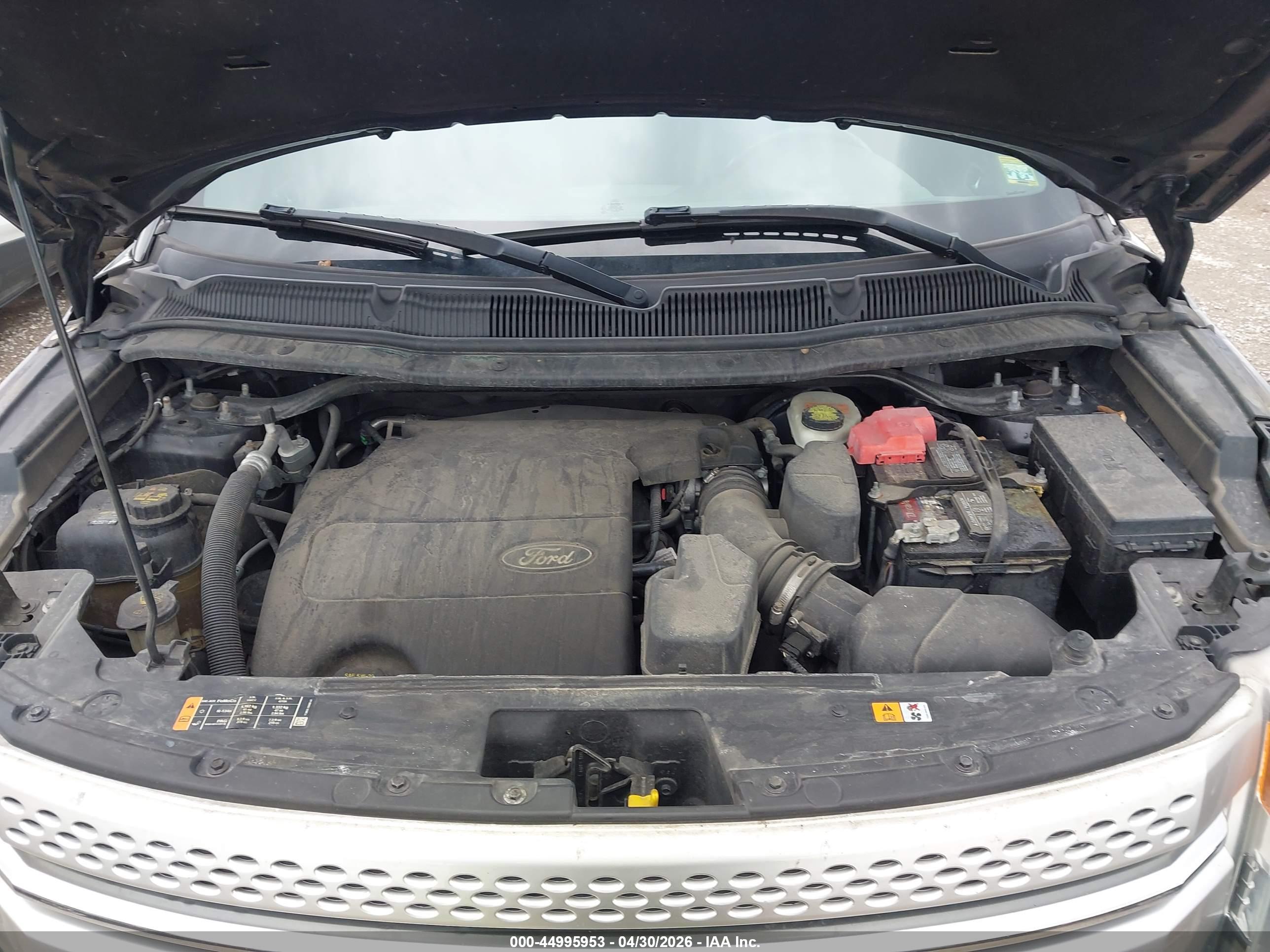 FORD EXPLORER image 10