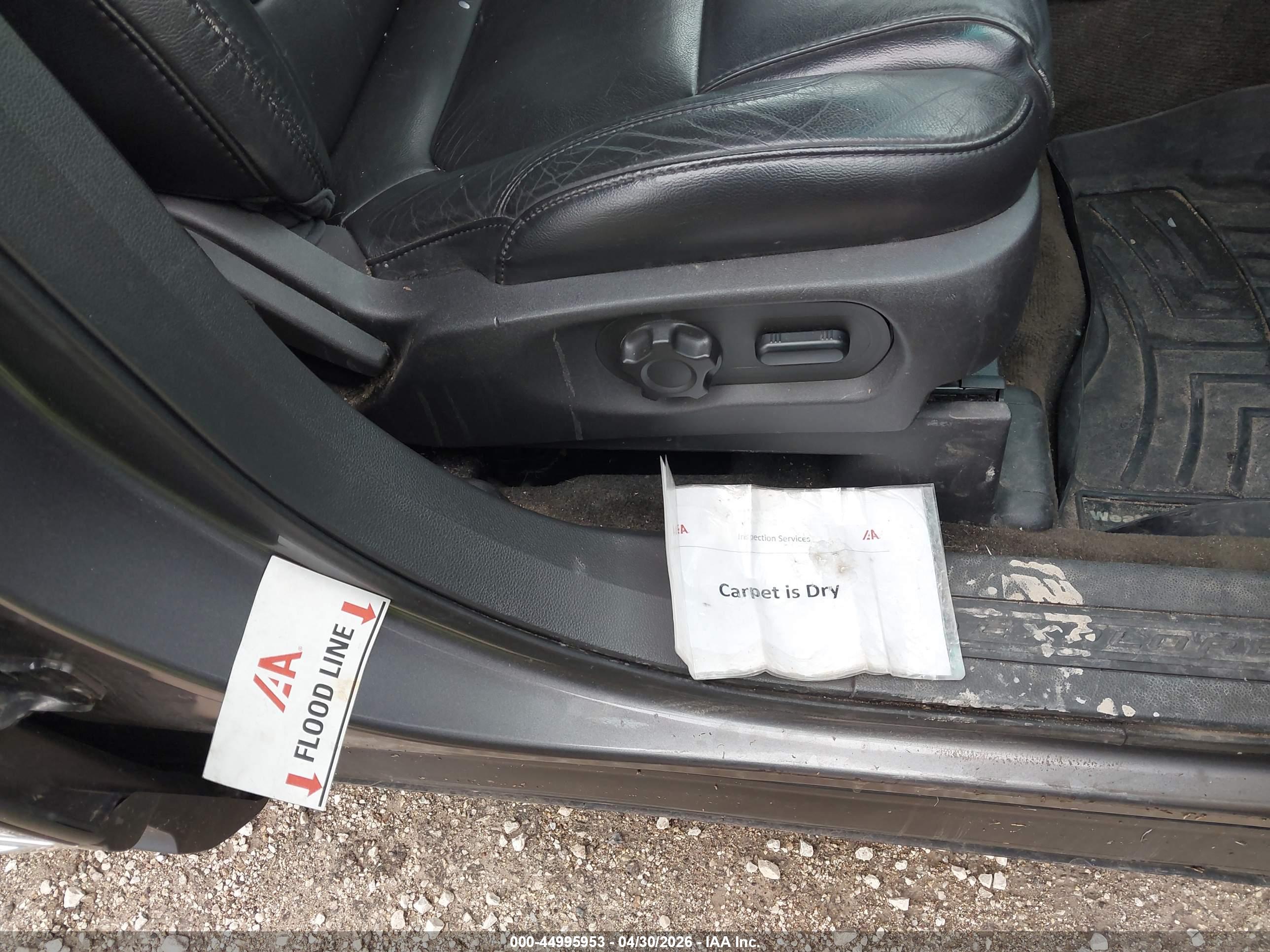 FORD EXPLORER image 6