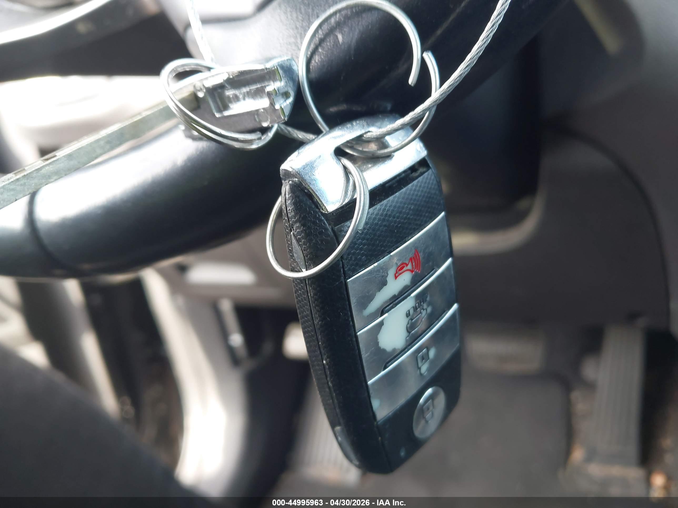 KIA SORENTO image 11