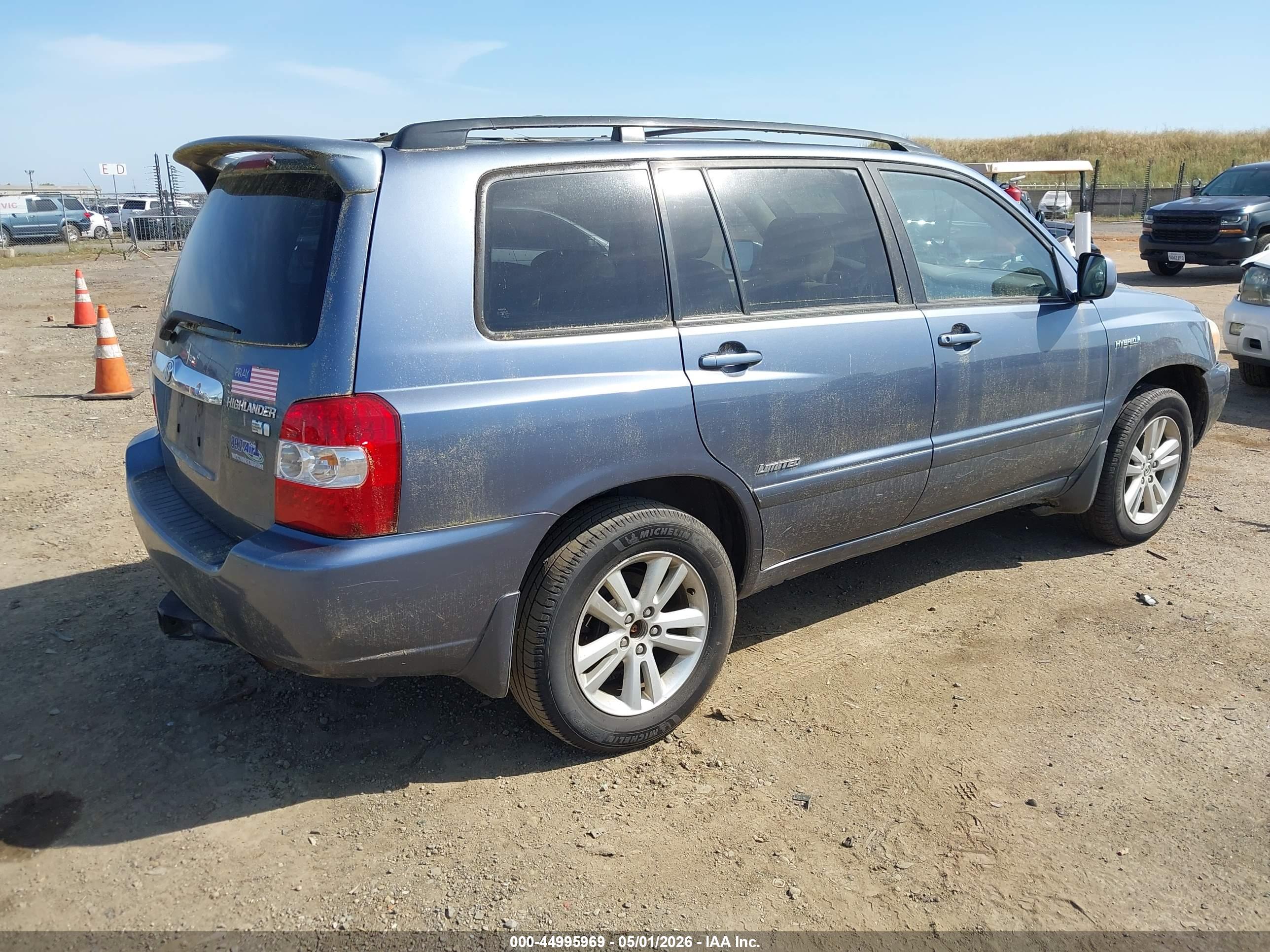 TOYOTA HIGHLANDER image 4