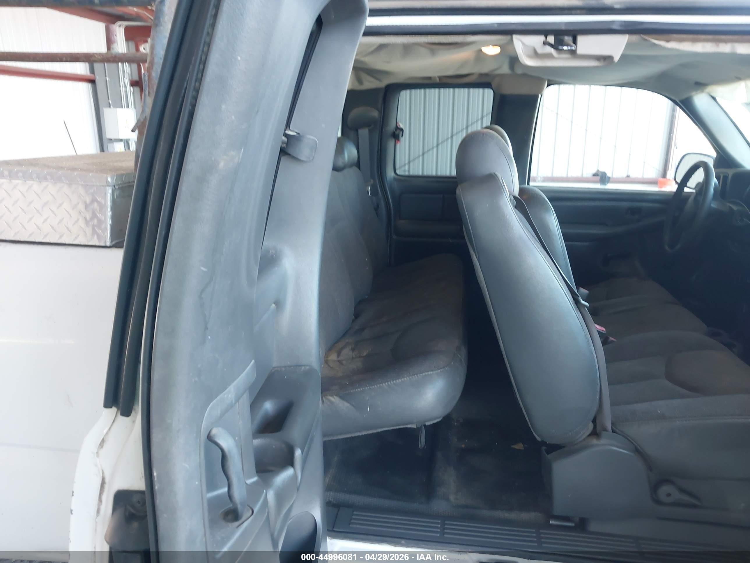 GMC SIERRA image 8
