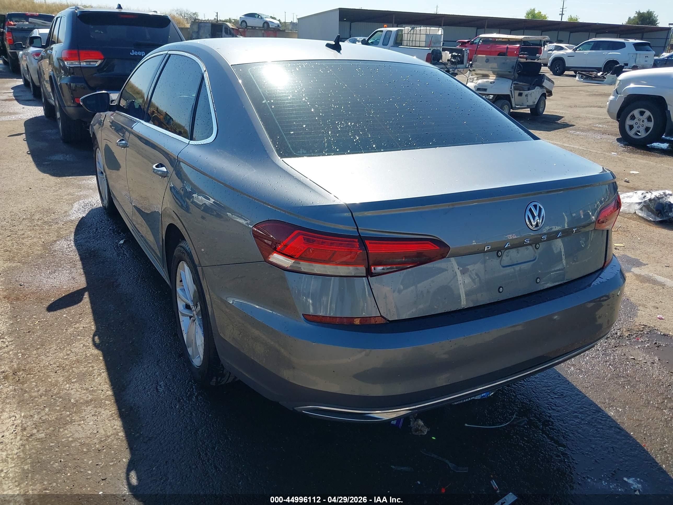 VOLKSWAGEN PASSAT image 3