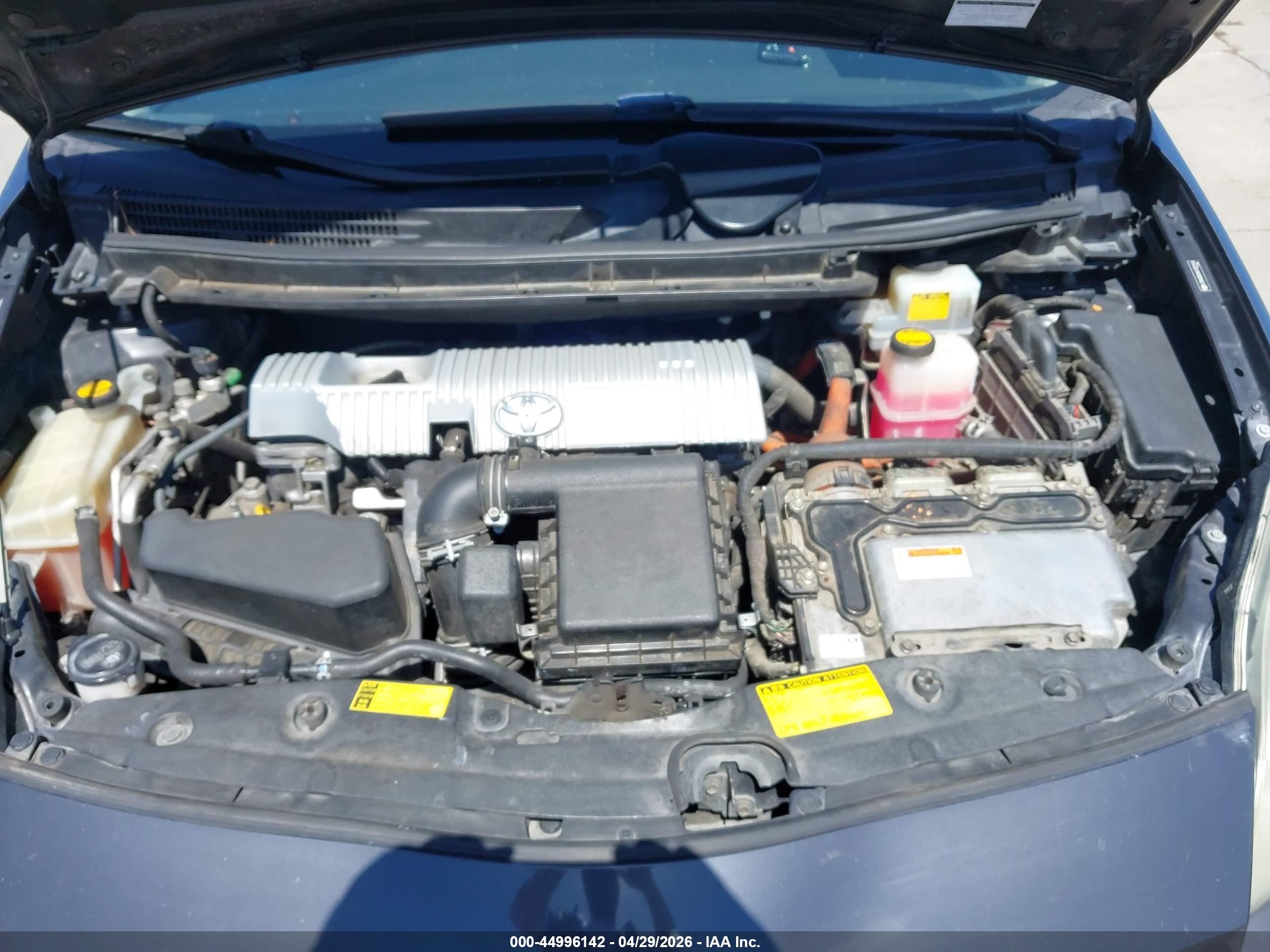 TOYOTA PRIUS image 10