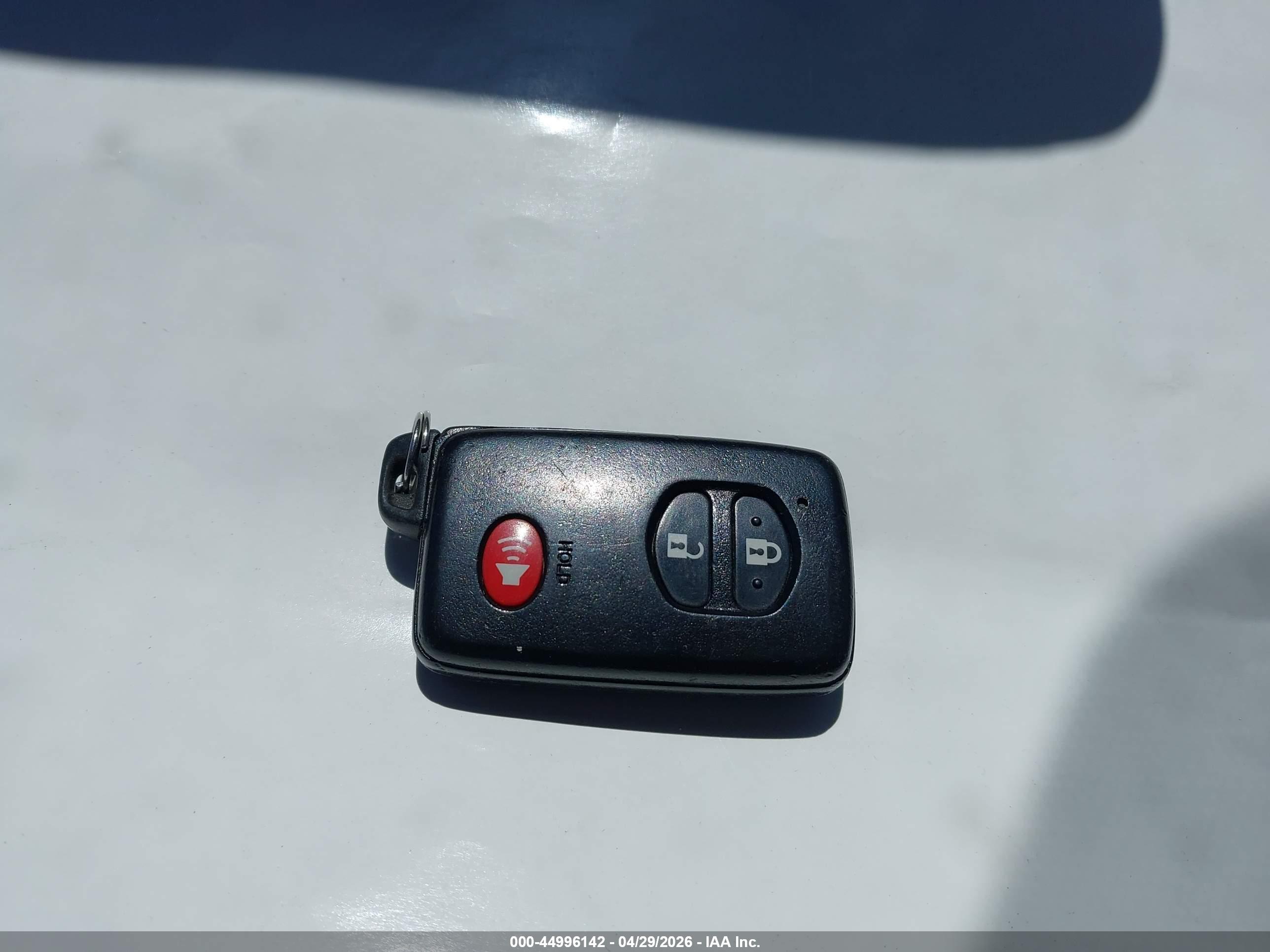 TOYOTA PRIUS image 11
