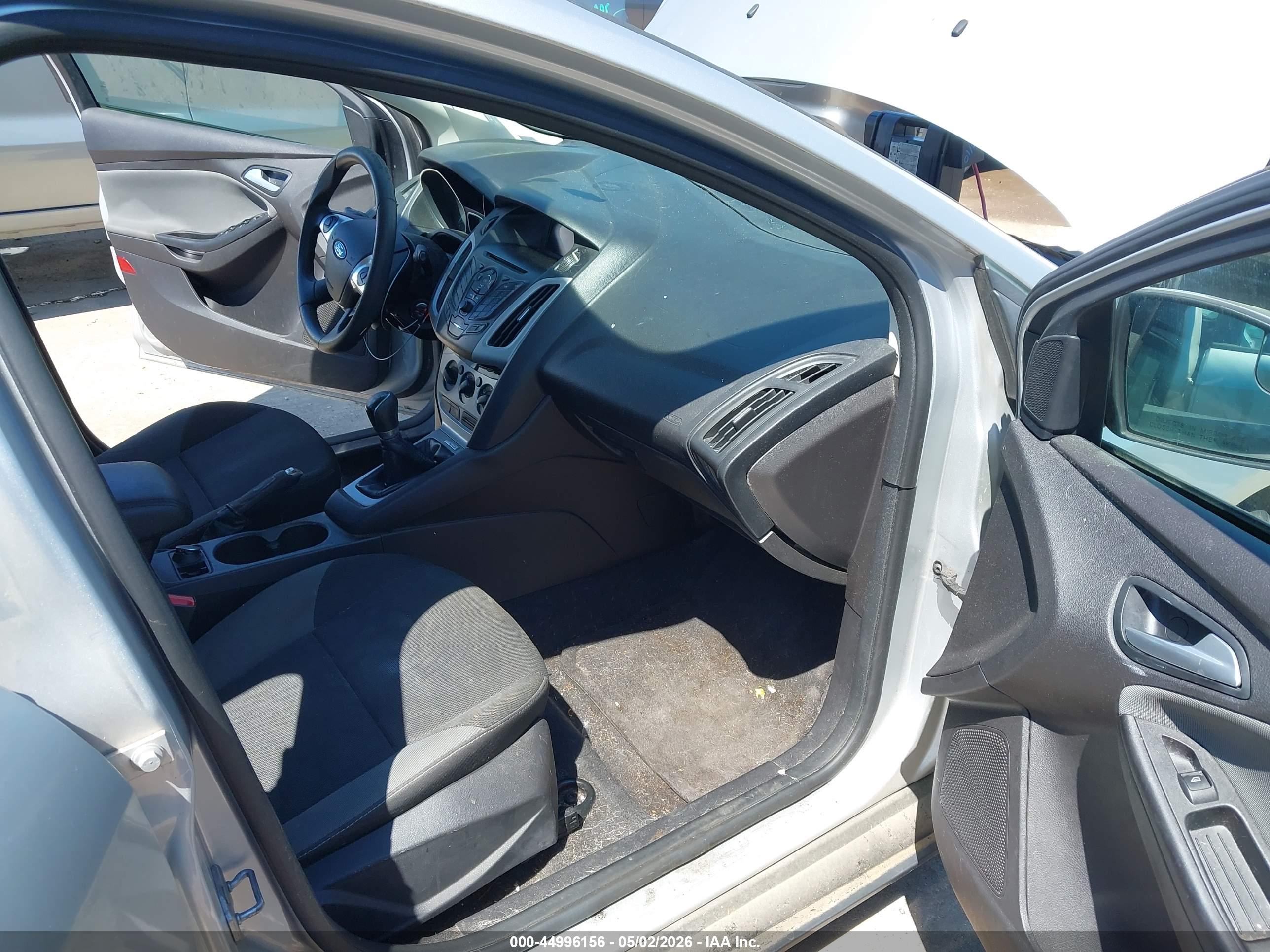 FORD FOCUS image 5