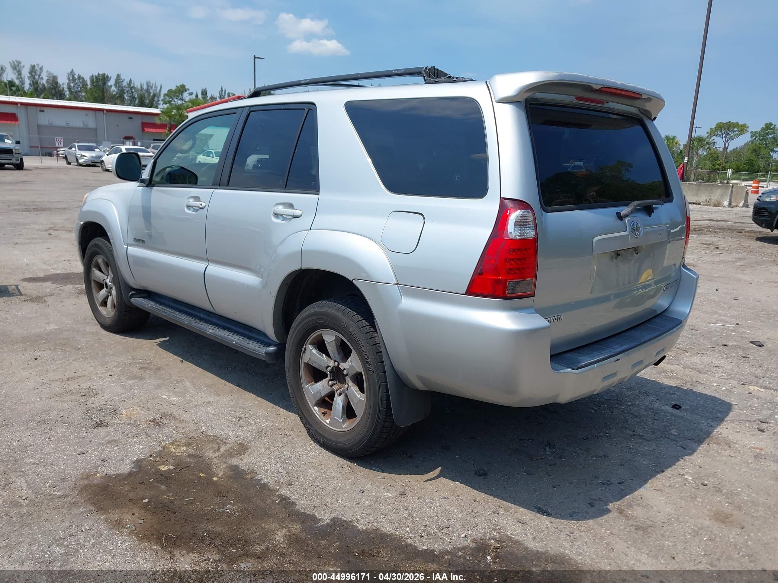 TOYOTA 4RUNNER image 3