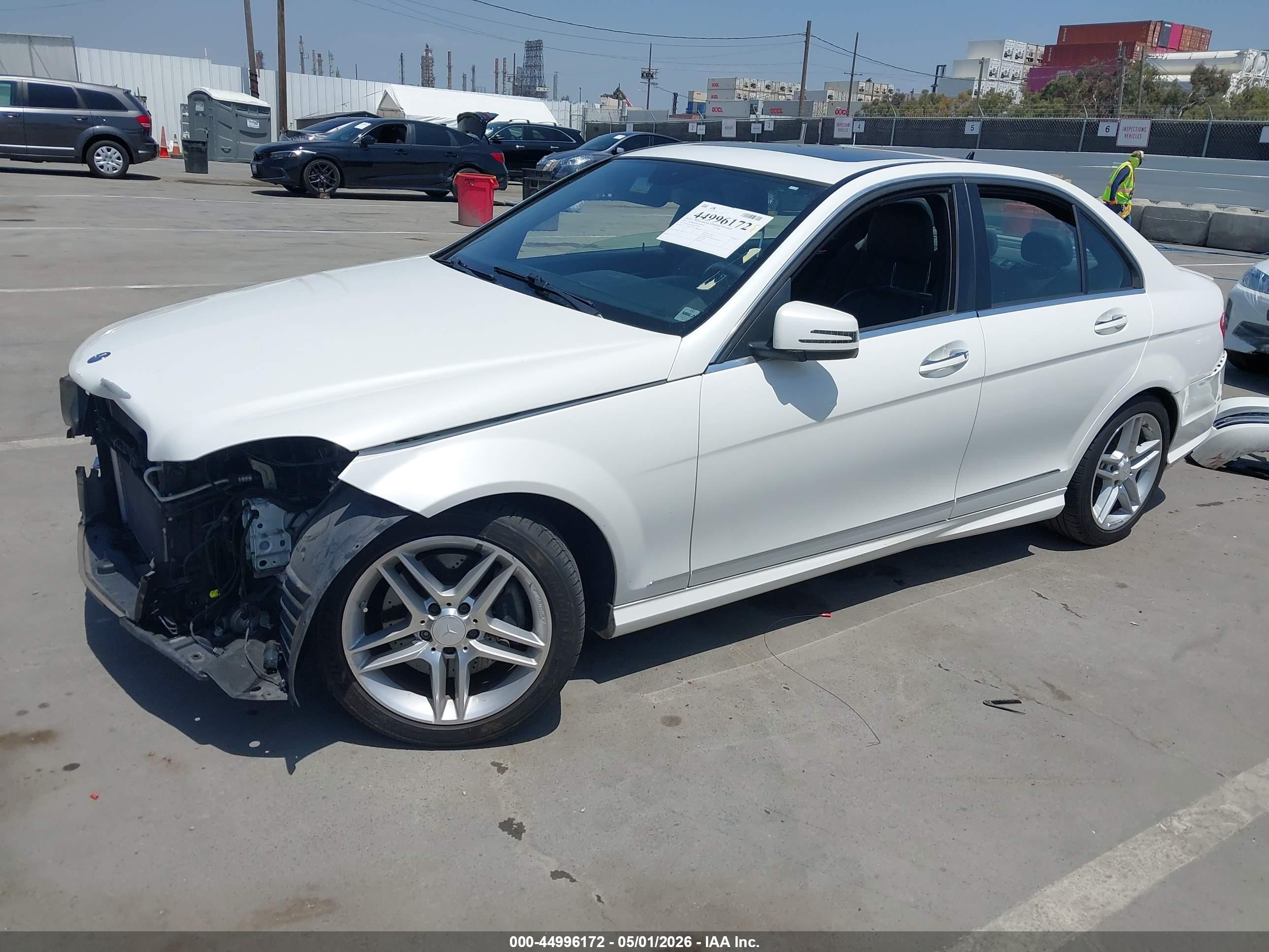 MERCEDES-BENZ C image 2