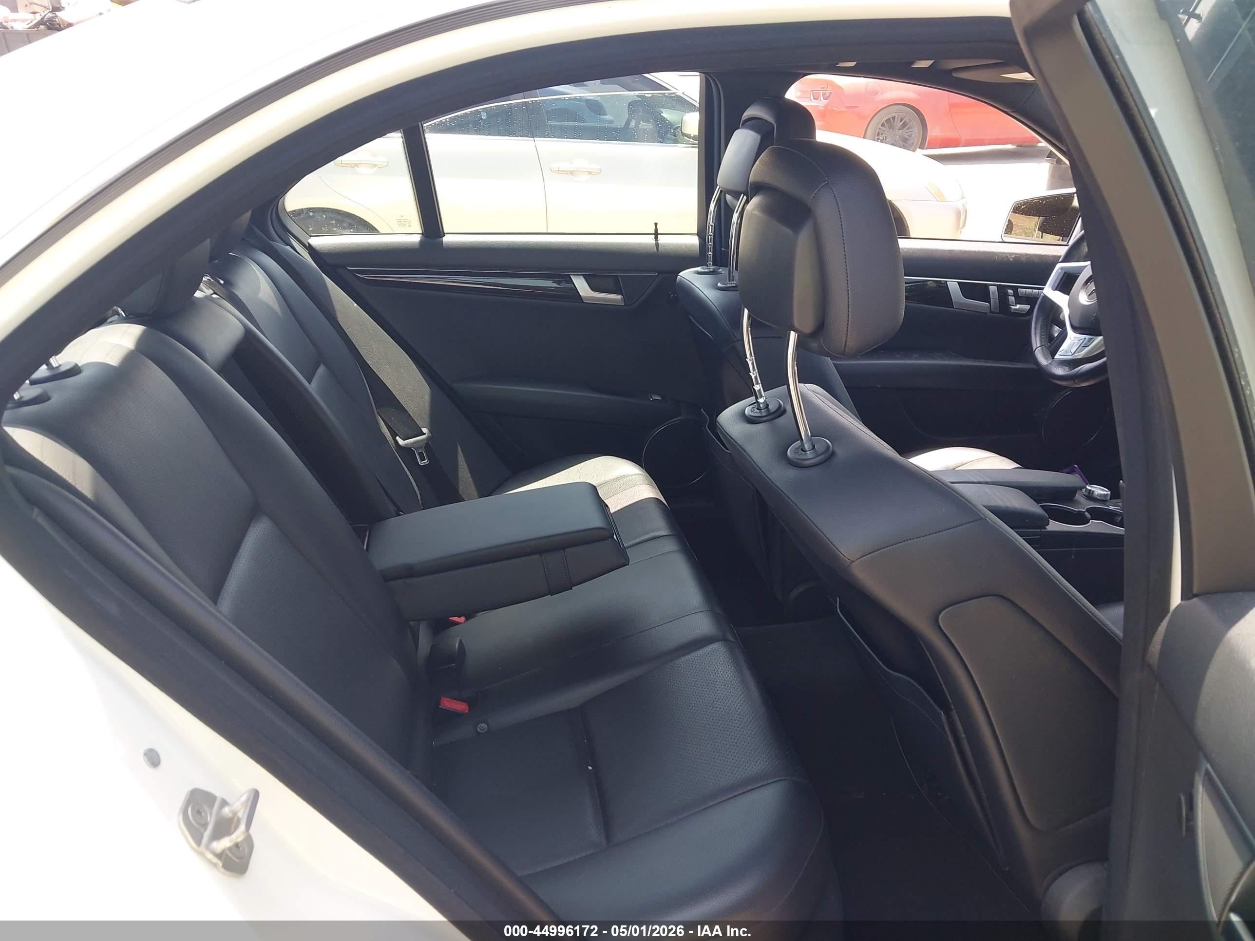 MERCEDES-BENZ C image 8