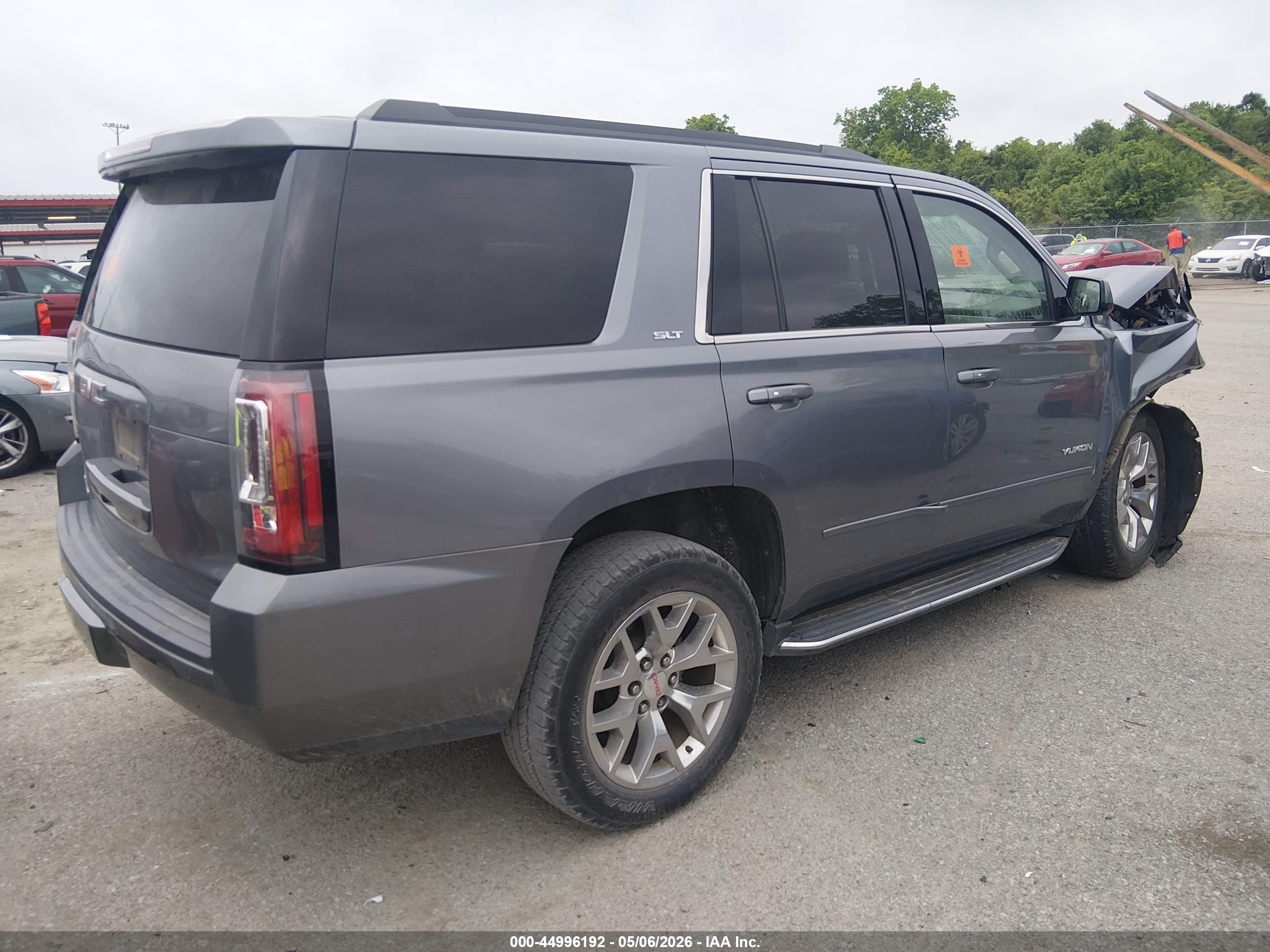 GMC YUKON image 4