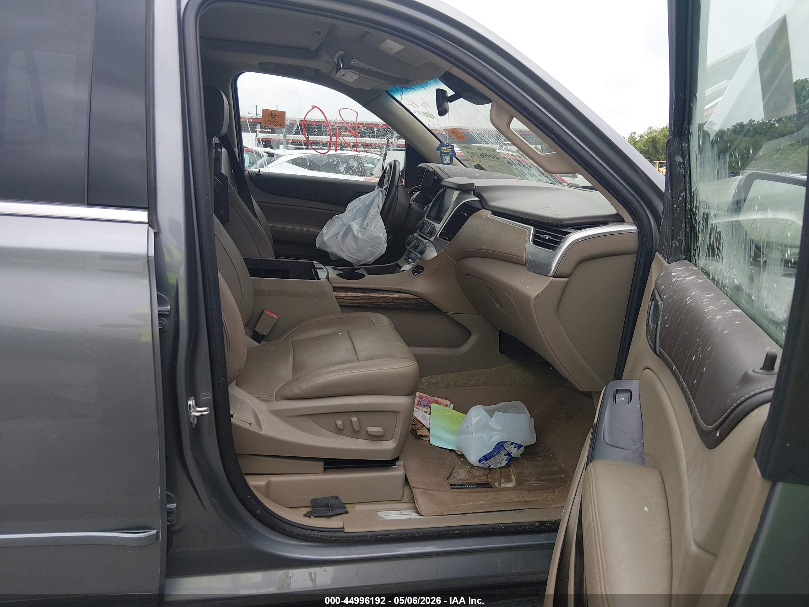 GMC YUKON image 5