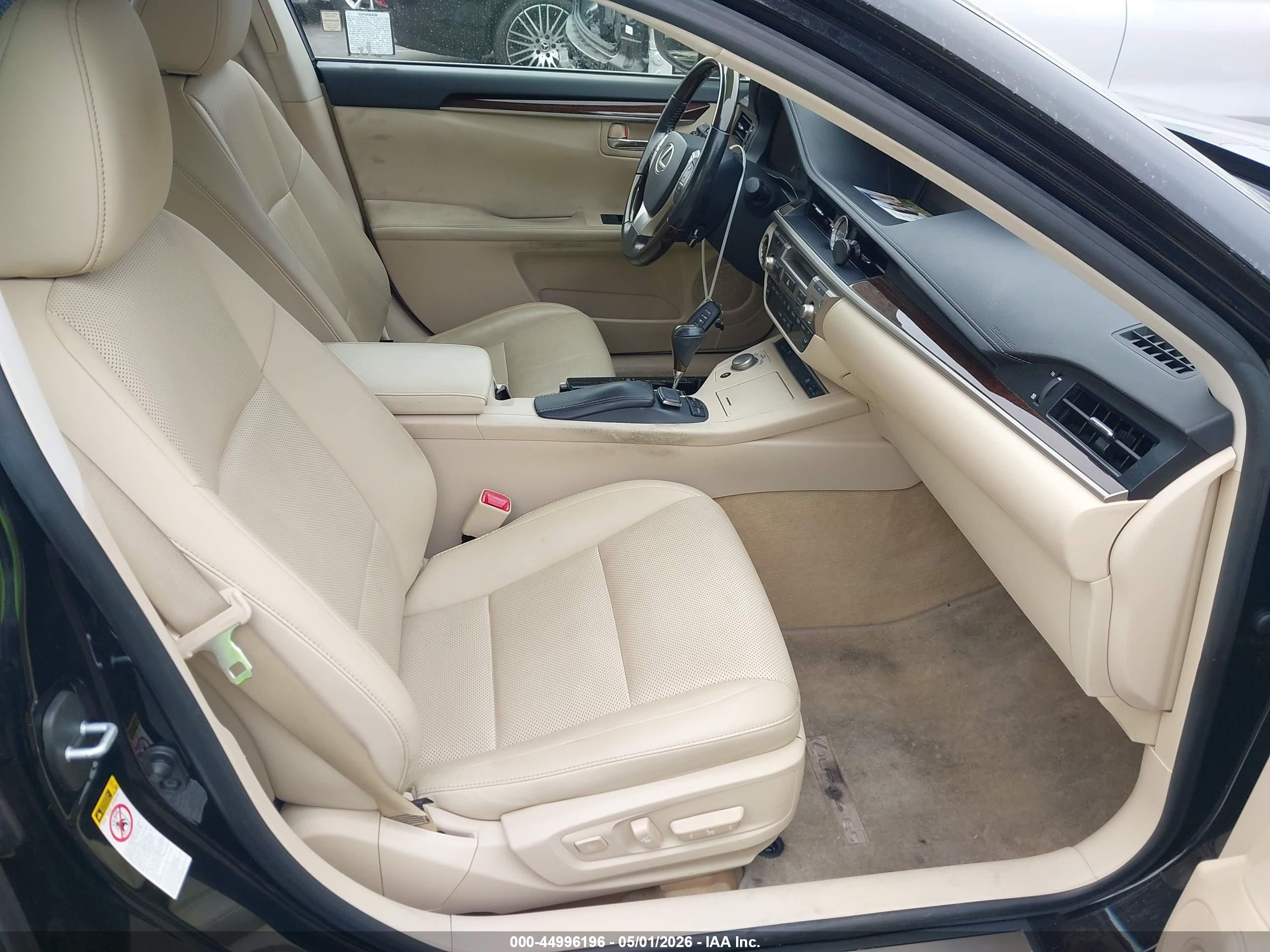 LEXUS ES image 5