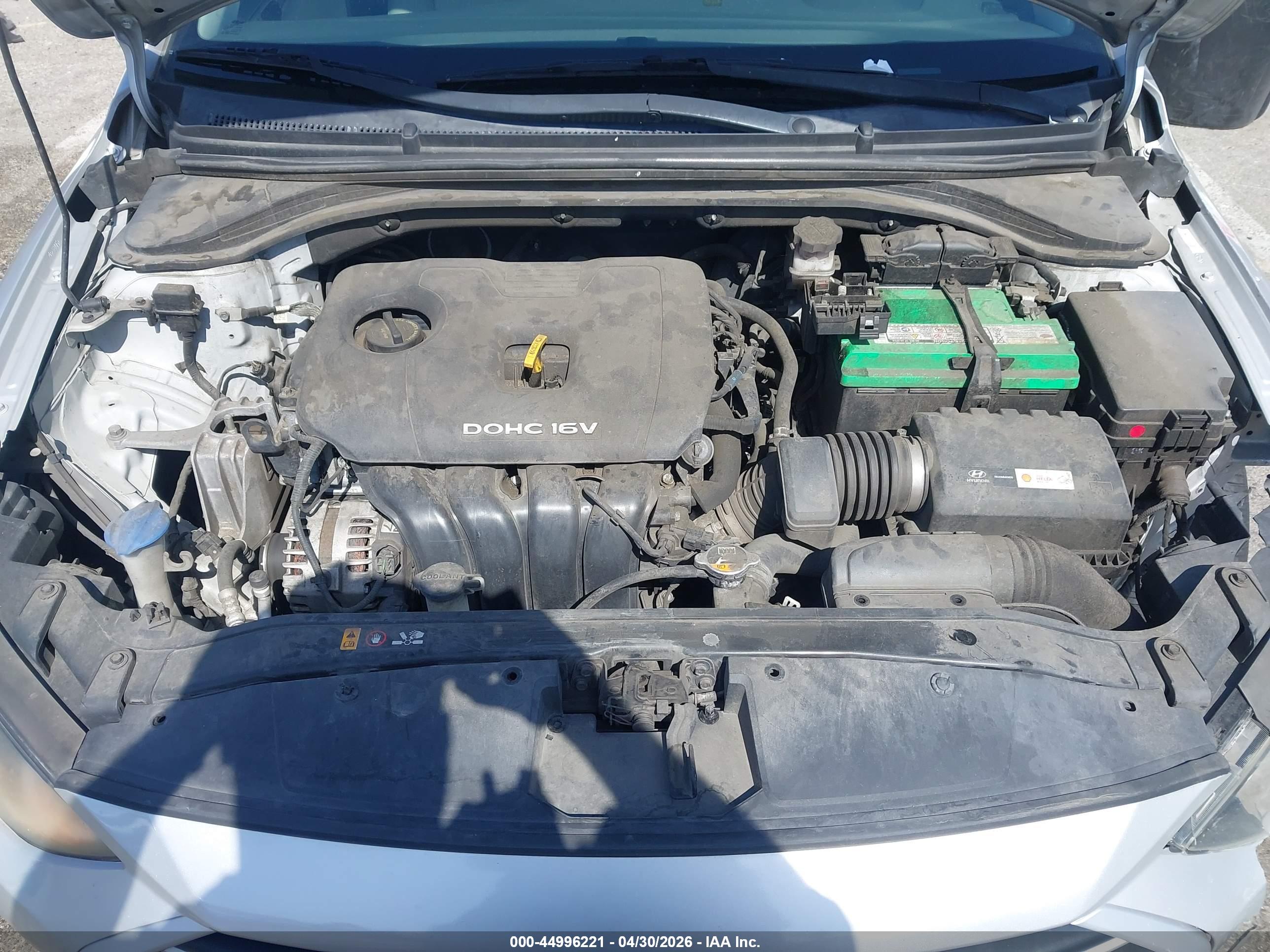 HYUNDAI ELANTRA image 10